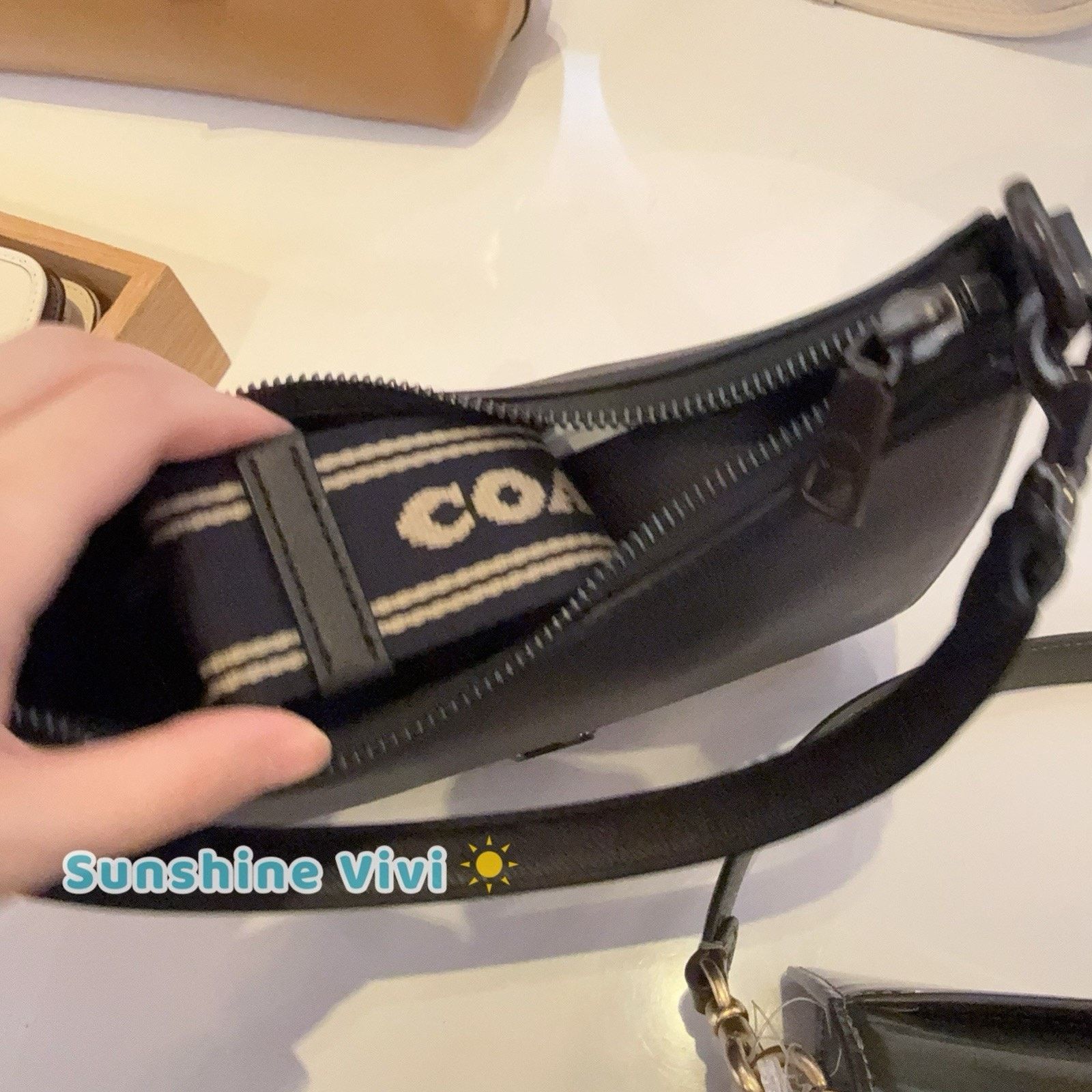 Coach NWT Coach Hobo Crossbody Bag Crossgrain Leather CJ842 Black Size ONE SIZE - 2 Thumbnail