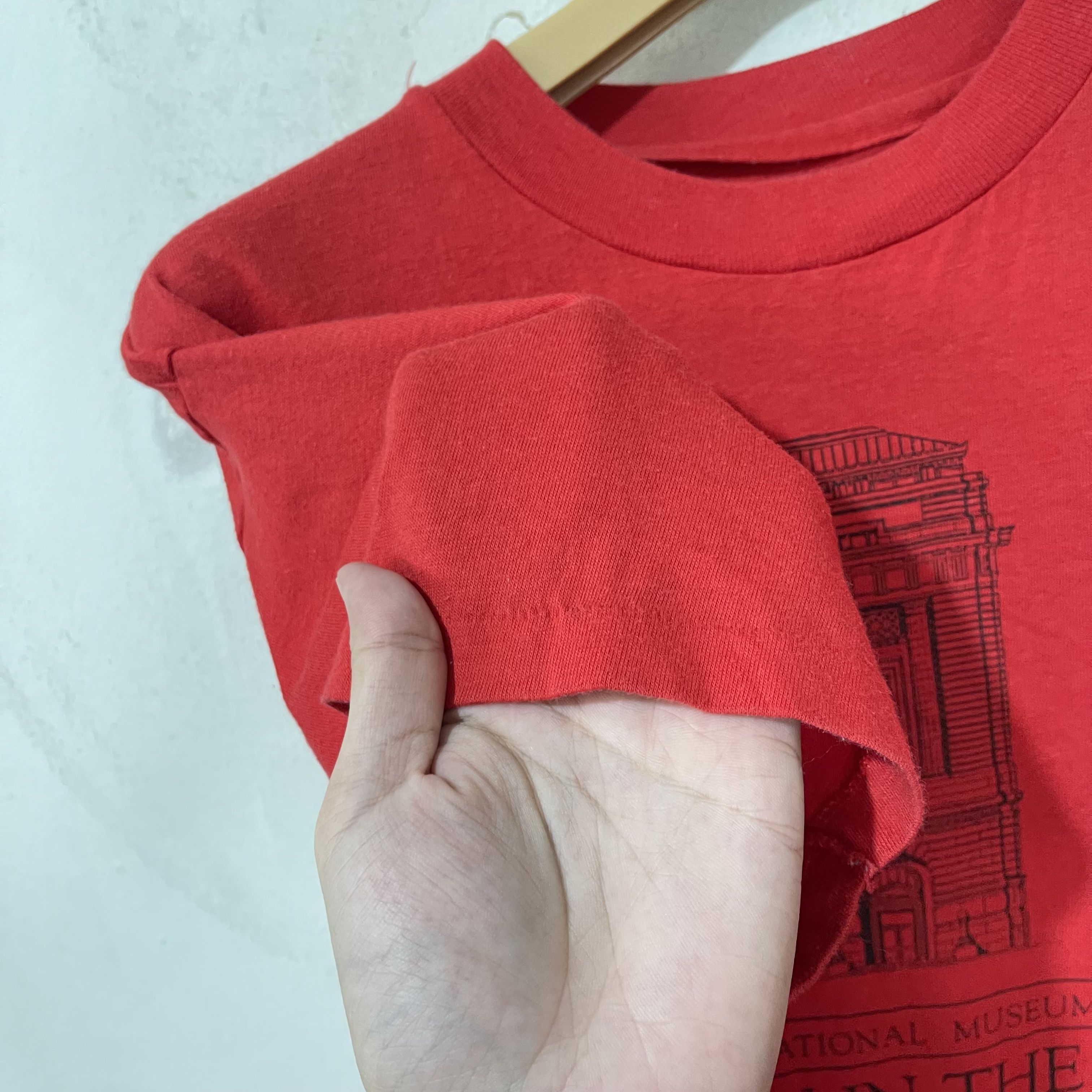 Vintage Vintage 90s National Museum of Women in the Arts T-Shirt Size US M / EU 48-50 / 2 - 4 Thumbnail
