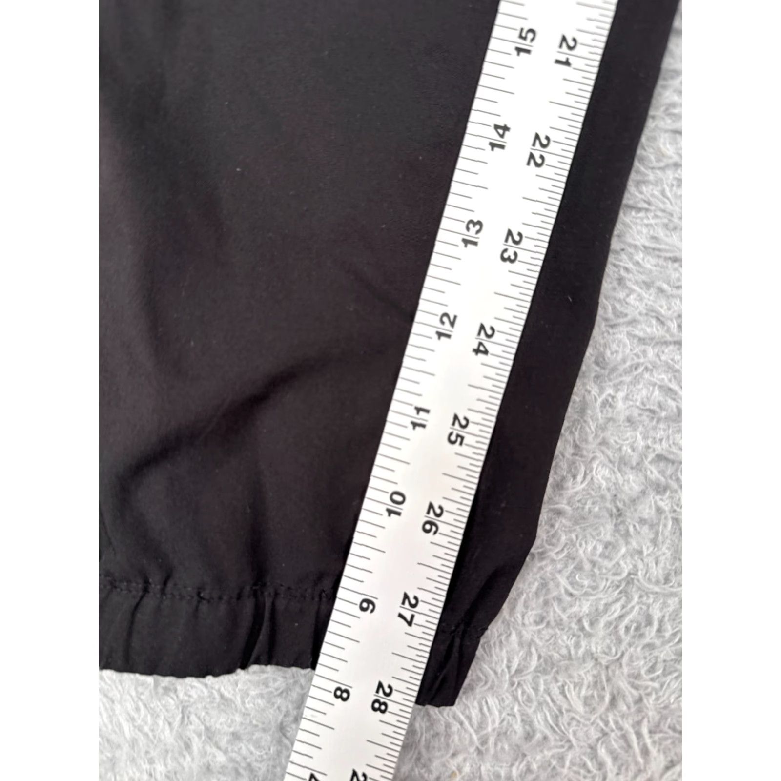 Vintage Hind Track Pants Men Adult Small Black Tapered Leg Ankle Zip Rear Pocket Nylon Microfiber Size US 29 - 6 Thumbnail