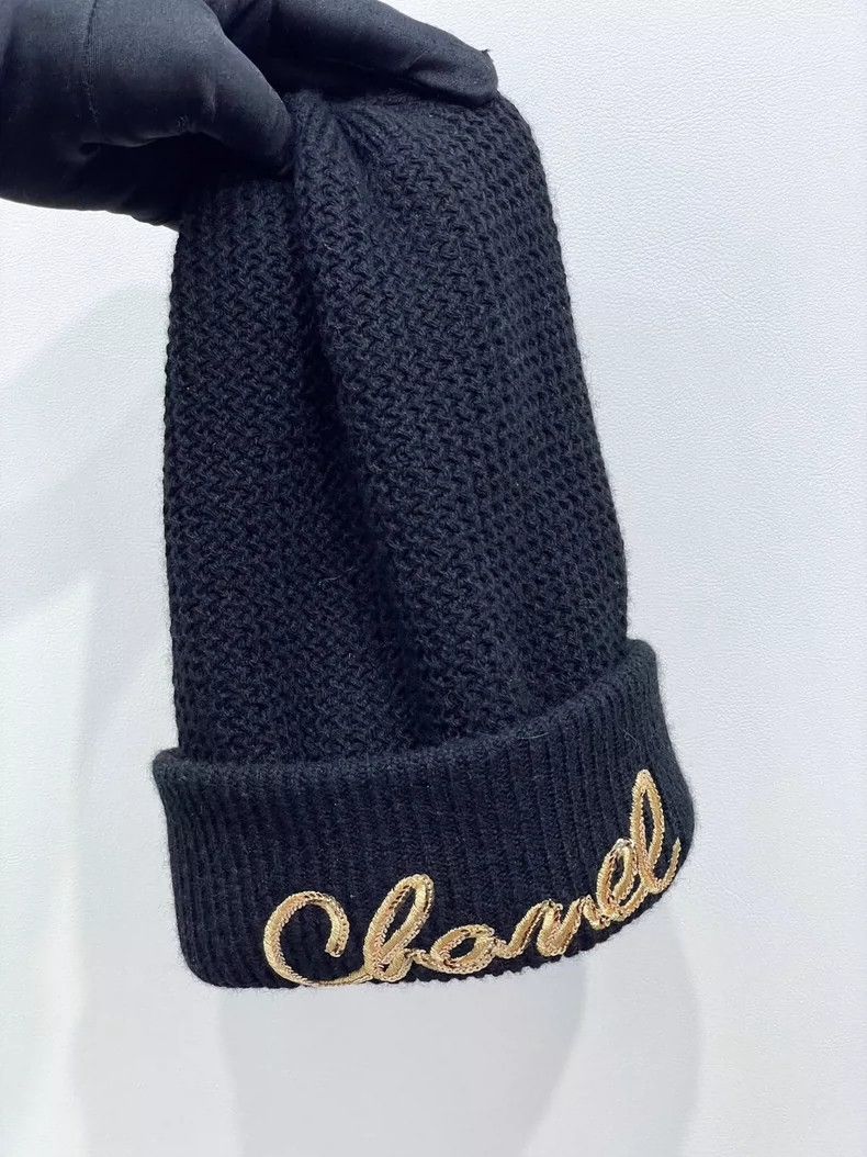 Chanel 22A black gold sequin letter logo knitted hat 2504-N