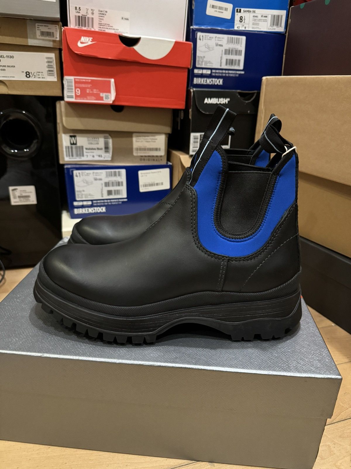 Prada Prada linea rossa black blue brixxen chelsea boot Size US 7 / EU 40 - 4 Thumbnail