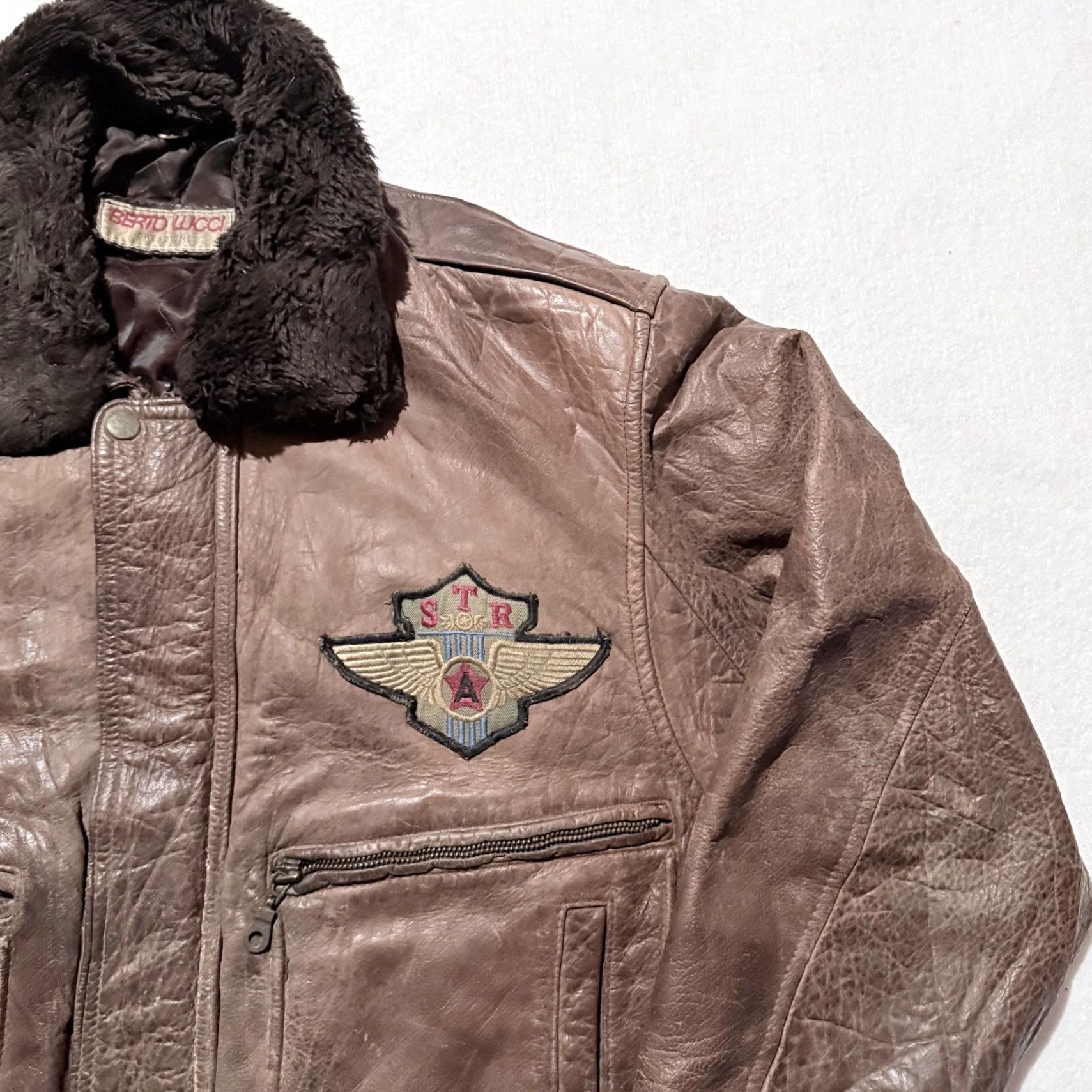 Vintage VINTAGE Flight Jacket Men Bomber Brown Faux Fur Collar Zipper Mid-Length Leather Flight 44 in Chest Mens Size US L / EU 52-54 / 3 - 5 Thumbnail