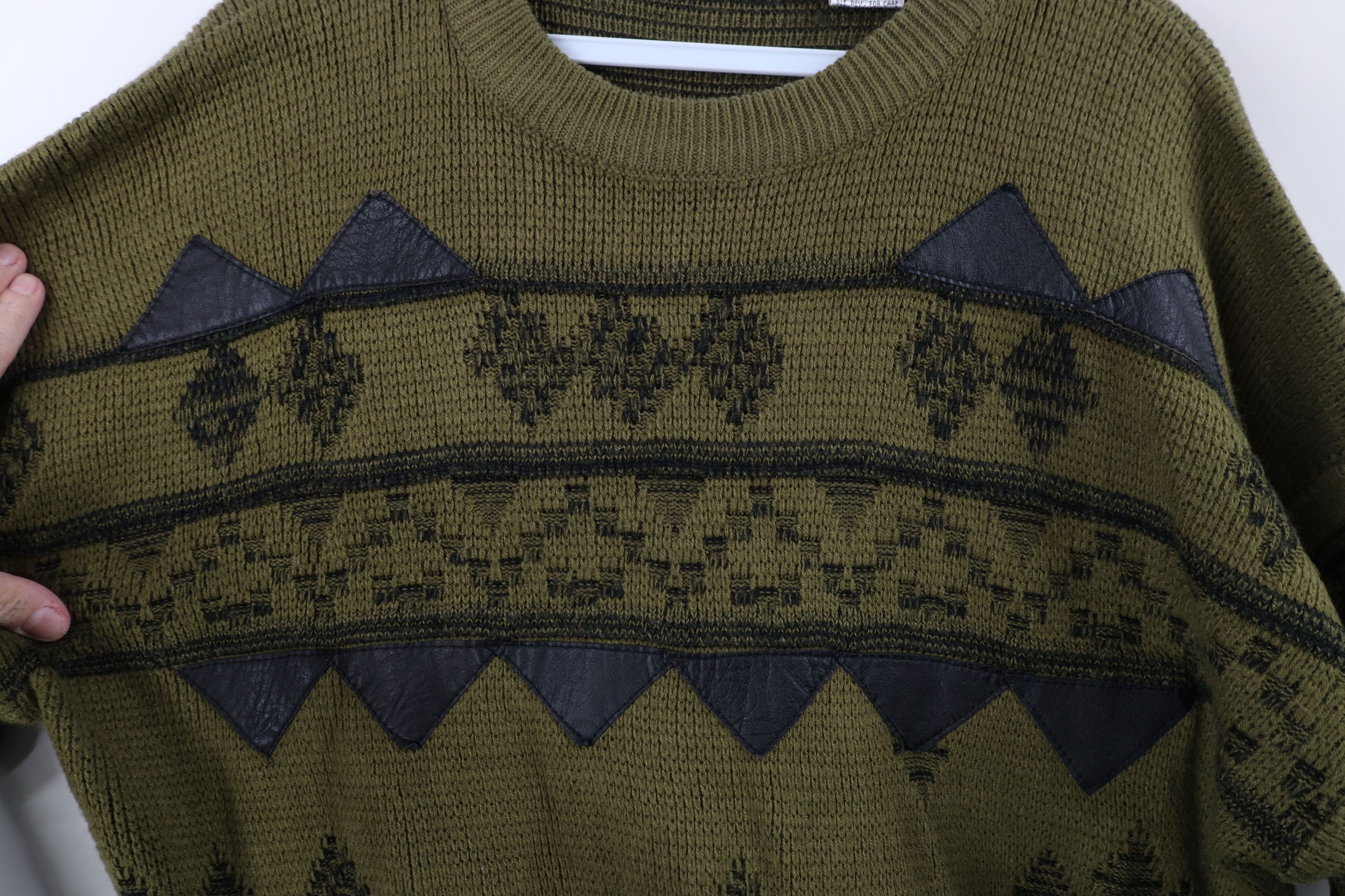 Vintage Vintage 90s Streetwear Trim Diamond Knit Crewneck Sweater Size US L / EU 52-54 / 3 - 4 Thumbnail
