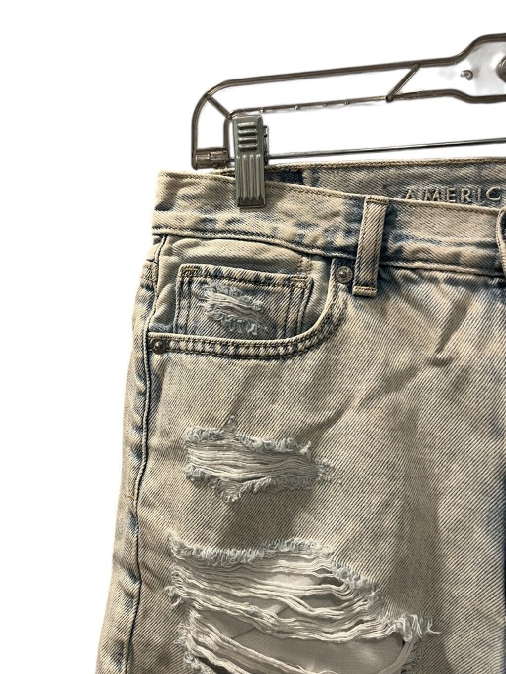 American Eagle Outfitters American Eagle Mom Shorts Size 8 Medium Wash Blue Distressed Size 30" / US 8 / IT 44 - 4 Thumbnail