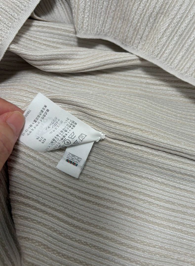 Issey Miyake Issey Miyake size:one size White pleated long-sleeved shir Size XS / US 0-2 / IT 36-38 - 5 Thumbnail