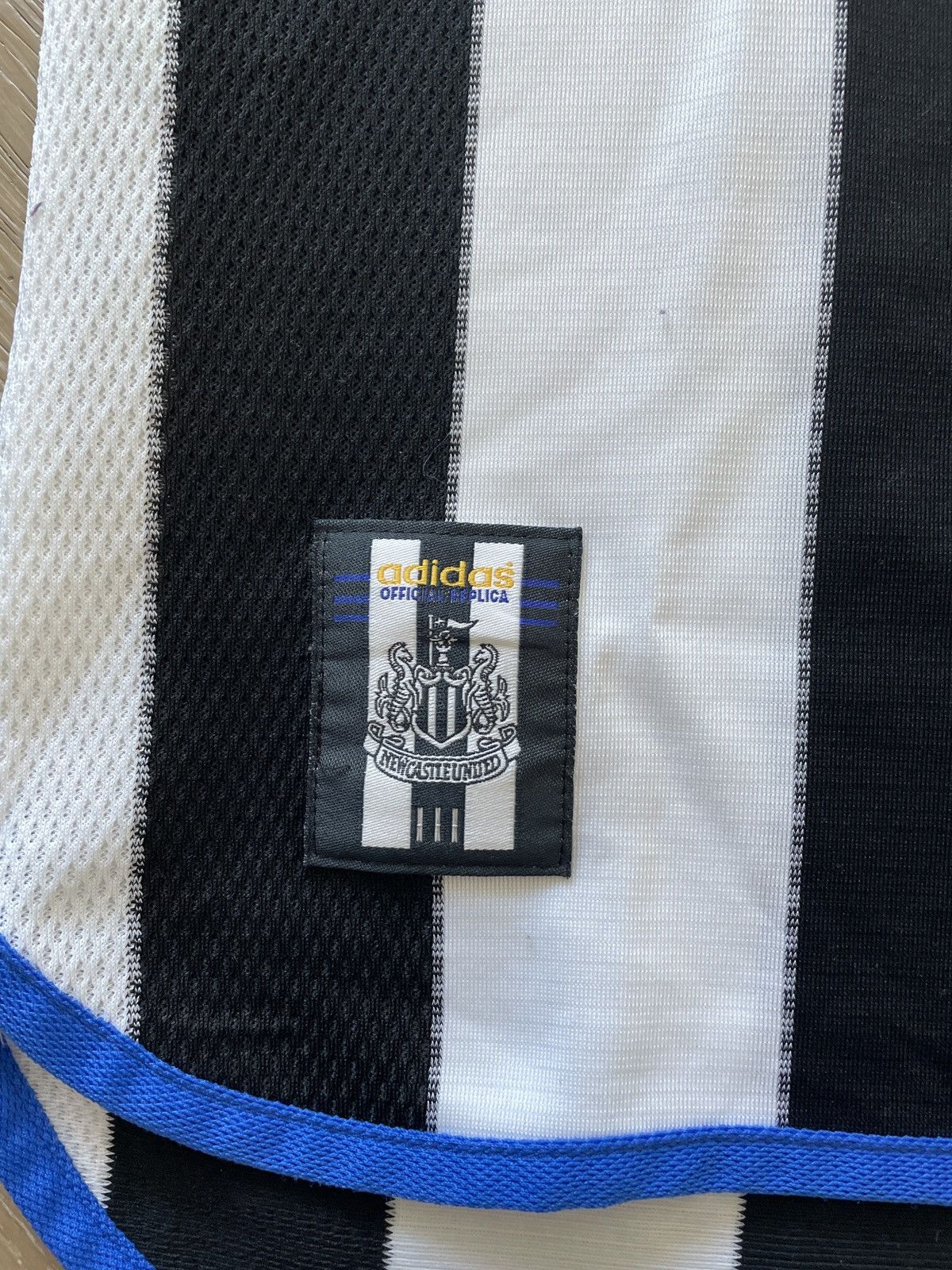 Other Vintage Adidas Newcastle FC 1999 2000 Soccer Jersey Kit Size US L / EU 52-54 / 3 - 4 Thumbnail