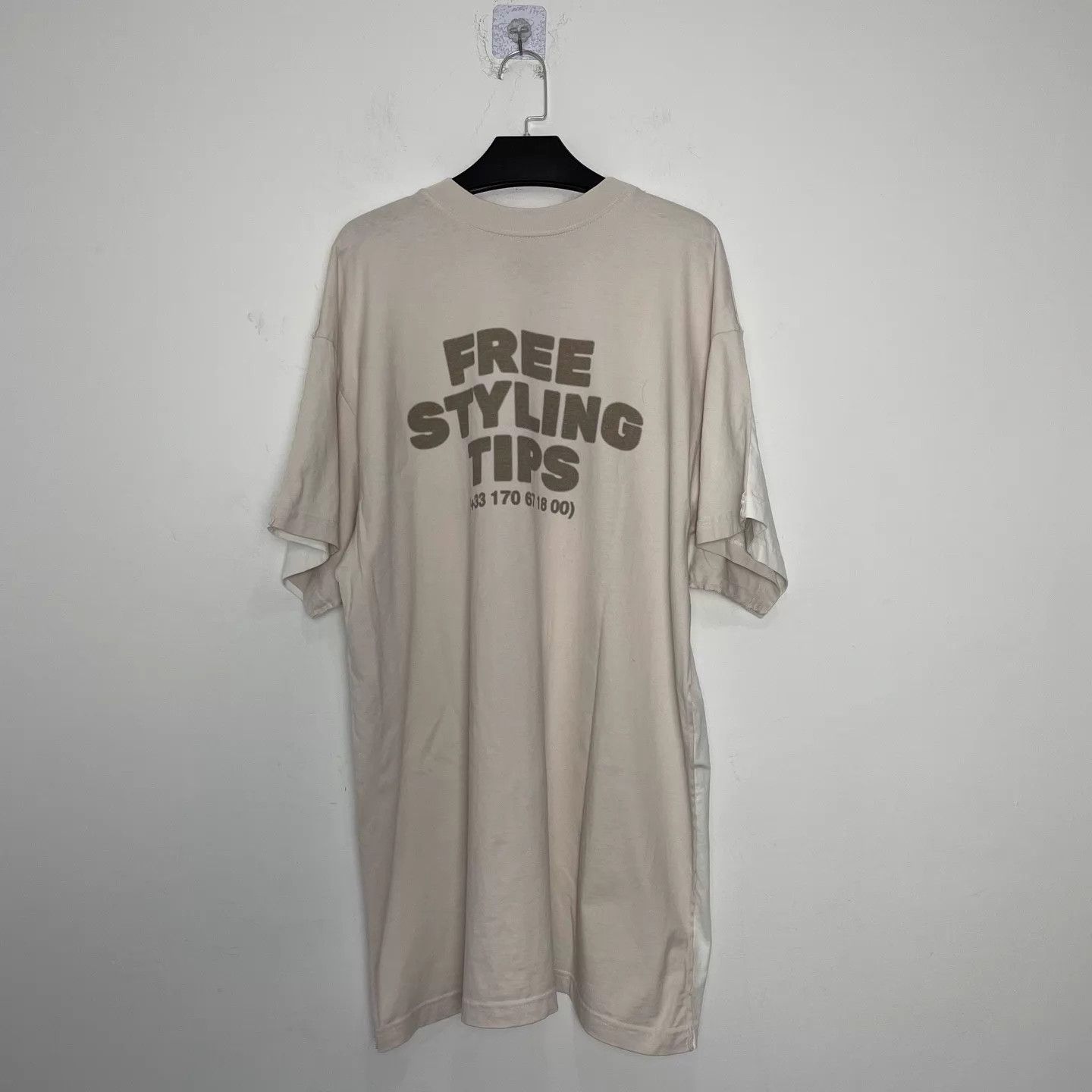 Balenciaga Balenciaga color blocked phone short sleeve tee 3 Size US L / EU 52-54 / 3 - 1 Thumbnail