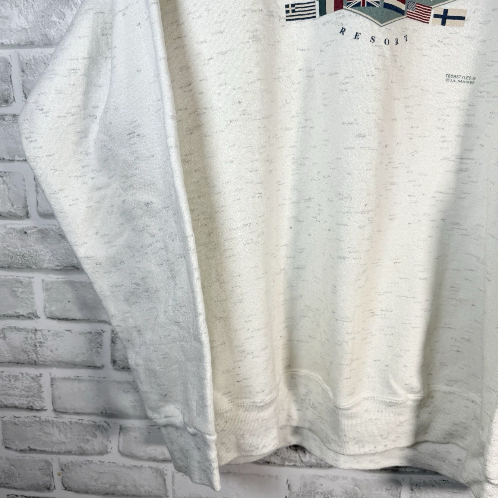 Vintage VTG Oneita Redondo Beach California White Pullover Sweatshirt Mens Size L USA Size US L / EU 52-54 / 3 - 3 Thumbnail