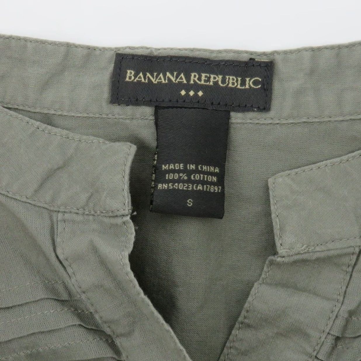 Banana Republic VINTAGE Banana Republic Blouse Shirt Boxy Green Pleated Button Women Small S 2006 Y2K Dressy Casual Workwear Formal Size S / US 4 / IT 40 - 6 Thumbnail