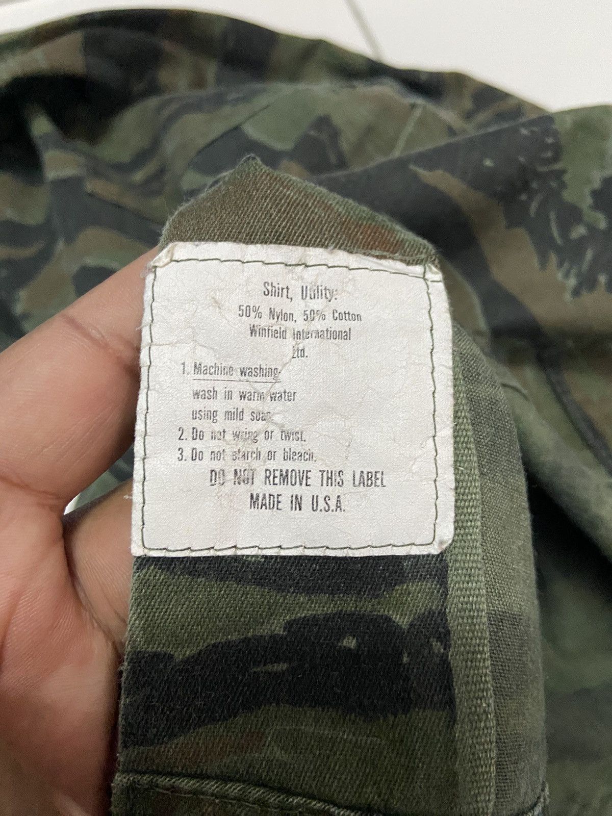 Vintage VINTAGE ARMY TIGER STRIPE CAMOUFLAGED 90’s UNIFORM SHIRT Size US S / EU 44-46 / 1 - 9 Thumbnail