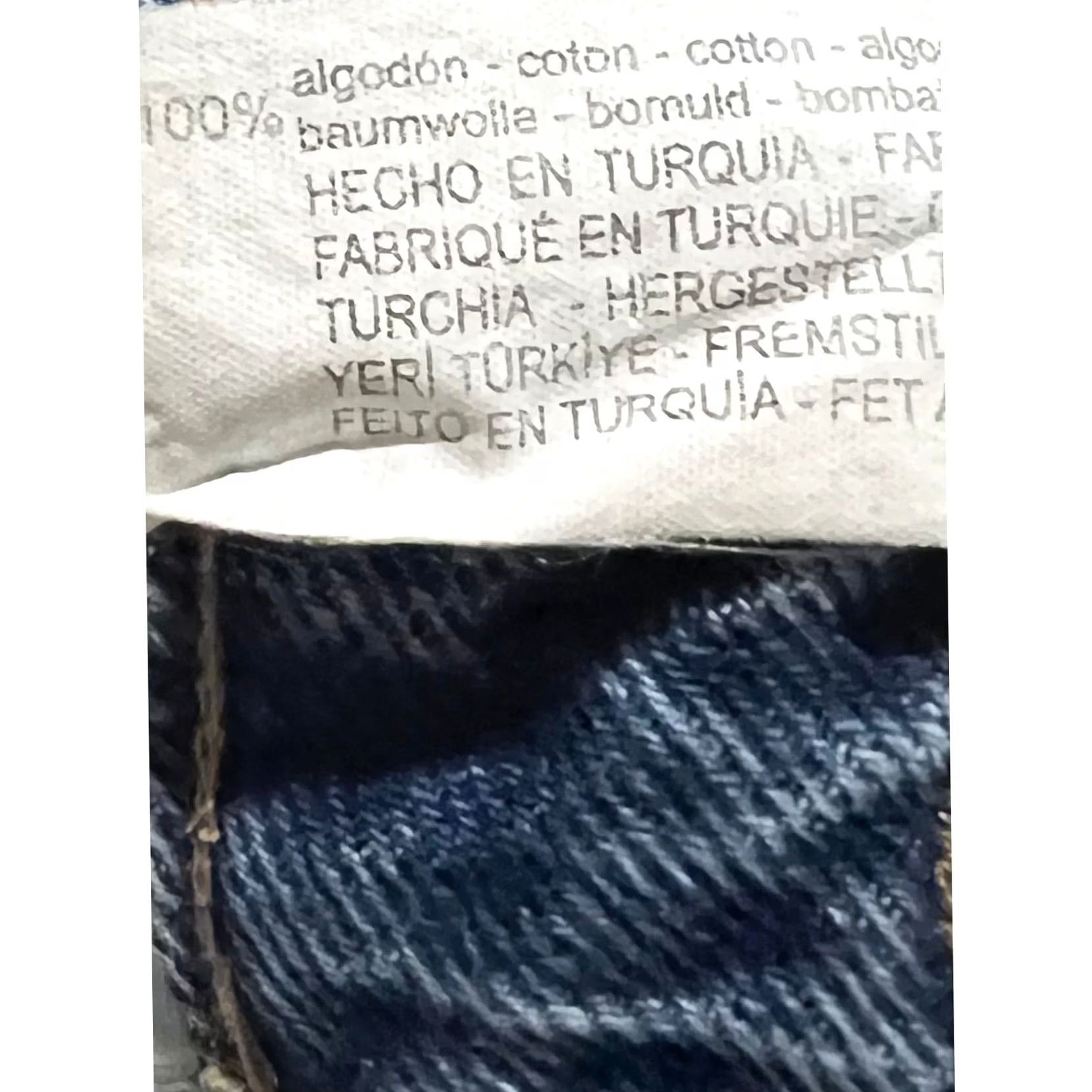 Zara VINTAGE Zara Women’s Premium Denim Jeans Blue W/ Raw Edge 100% Cotton Size 4 (27) Distressed 5-Pocket Design Straight Mens Womens Girls? Size 27" / US 4 / IT 40 - 8 Thumbnail