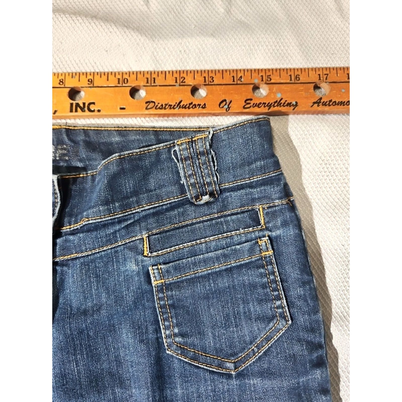 Vintage VINTAGE? No — New York & Company Jeans Womens Sz 4 Blue Flare Leg Mid Rise Stretch Denim Pants (Relaxed, 5-Pocket, Dark Wash) Mens? Womens? Size 27" / US 4 / IT 40 - 6 Thumbnail