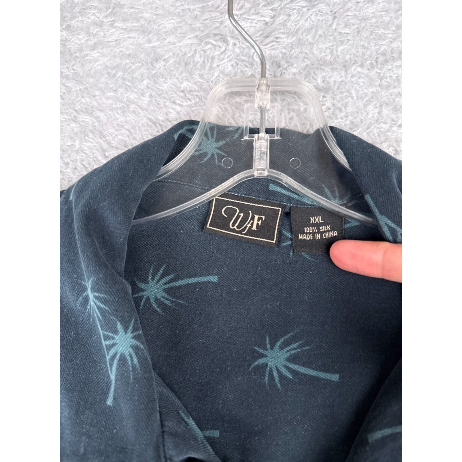 Vintage WfF Shirt Men 2XL Blue Floral Palm Tree 100% Silk Hawaiian Beach Pocket Size US XXL / EU 58 / 5 - 7 Thumbnail