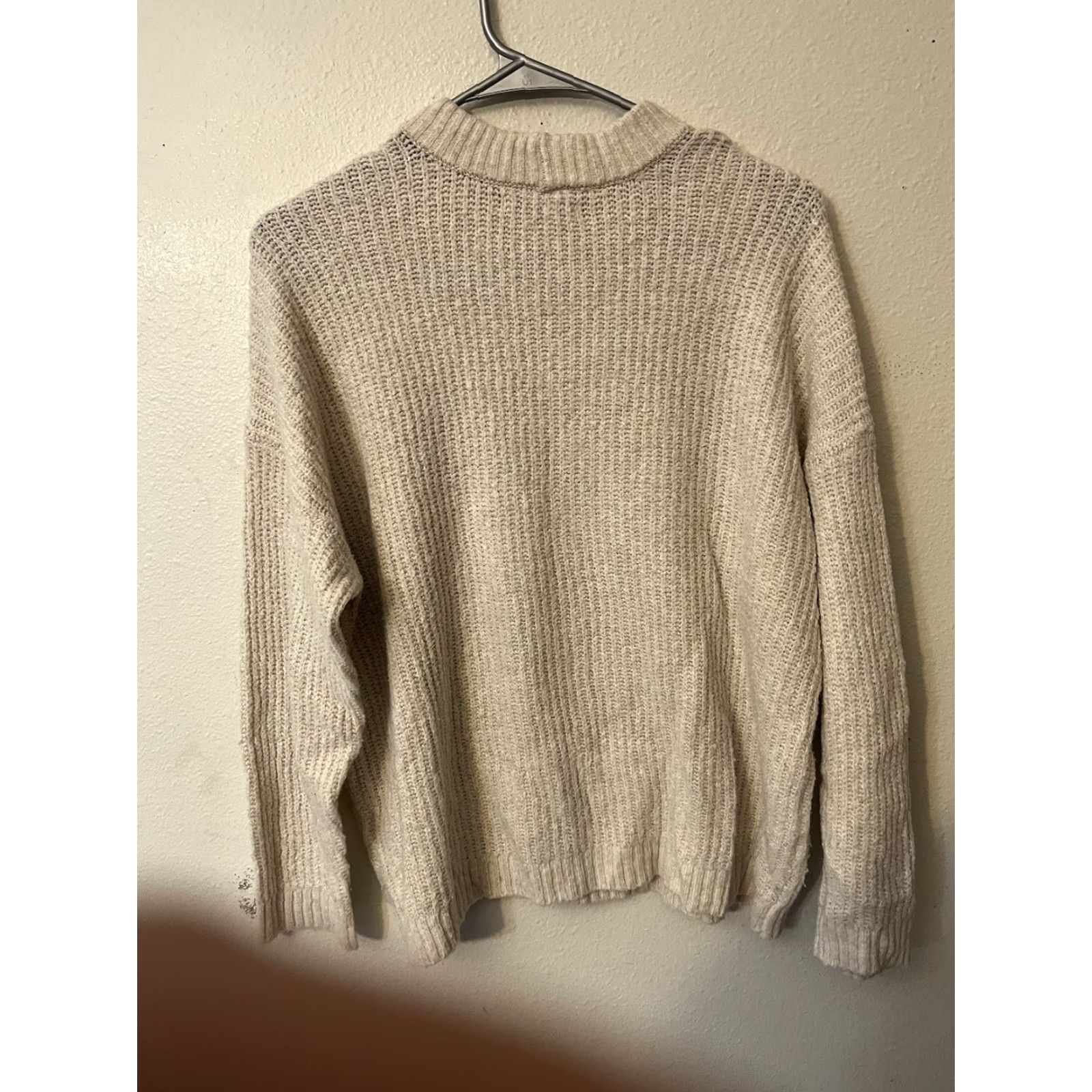 American Eagle Outfitters American Eagle Outfitters Beige Long Sleeve Cable Knit Oversize Sweater- Size Small Women Pullover Crew Neck Size S / US 4 / IT 40 - 2 Thumbnail