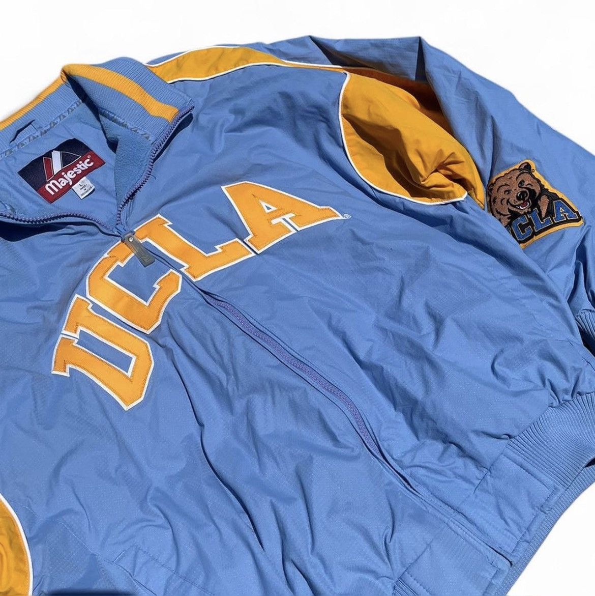 Vintage Vintage UCLA Bruins blue,yellow “ Majestic “ puffer jacket Size US L / EU 52-54 / 3 - 2 Thumbnail