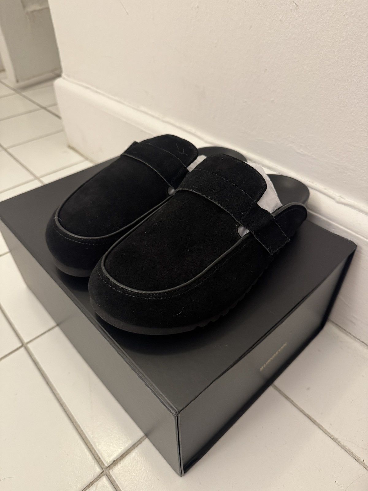 The Shoe Surgeon The Shoe Surgeon Suede Slip ons Size US 9 / EU 42 - 1 Thumbnail