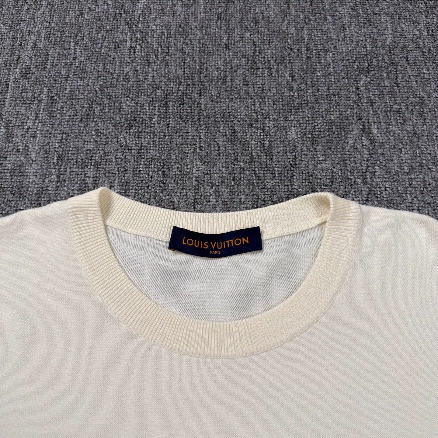 Louis Vuitton Lv Nigo x Duck Print Off-White XL Tee 99 New Size US XL / EU 56 / 4 - 3 Thumbnail