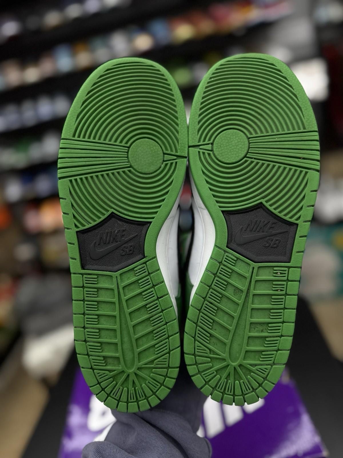 Nike Nike SB Dunk Low Green Black Toe BQ6817-302 Men Size 10 Size US 10 / EU 43 - 12 Thumbnail