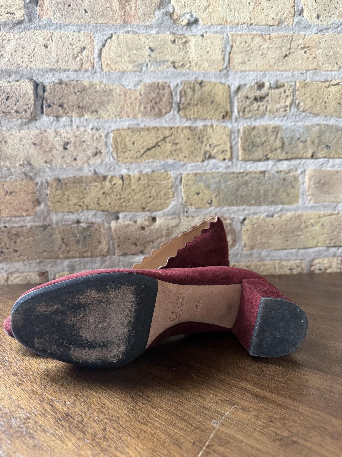 Chloe Lauren Scalloped Pumps Burgundy- Worn Twice! Size US 8.5 / IT 38.5 - 5 Thumbnail