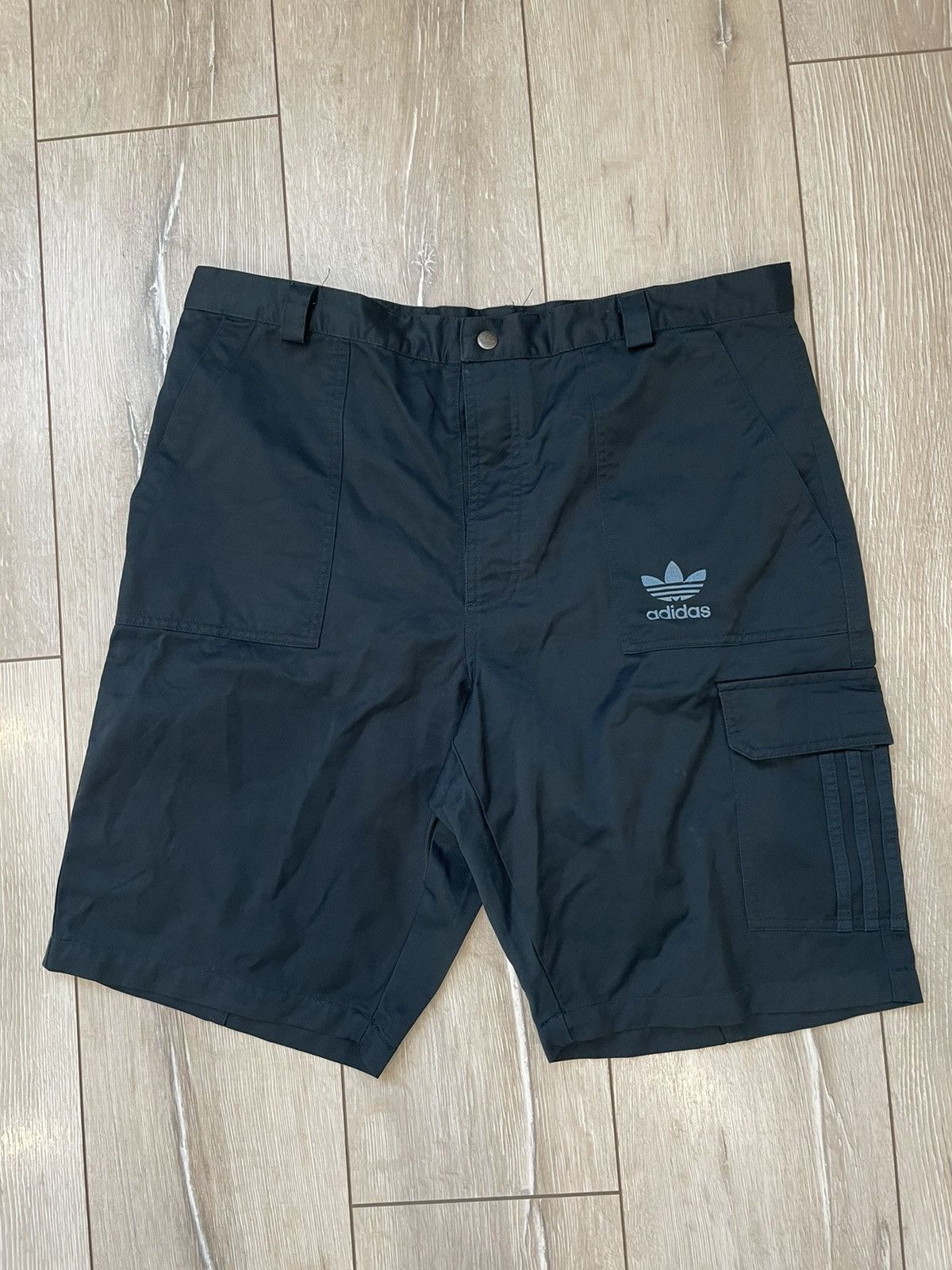Adidas × Vintage Vintage Adidas Originals Cargo Shorts Mens Blue Satin 1990s Size US 33 - 1 Thumbnail
