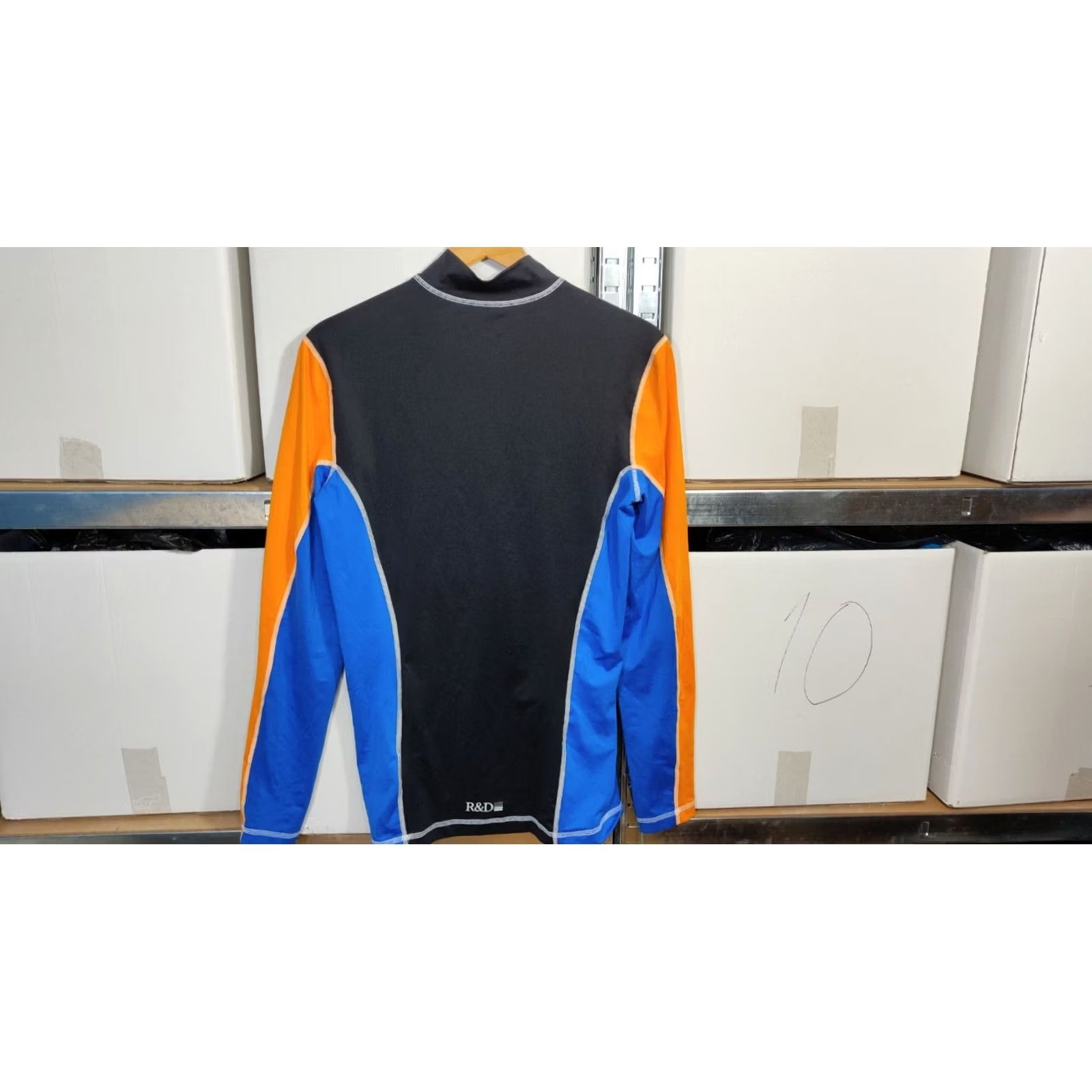Peak Performance Peak Performance Mens Base Layer Size M Ski Thermal Hiking Top Pullover Sport Size M / US 6-8 / IT 42-44 - 2 Thumbnail