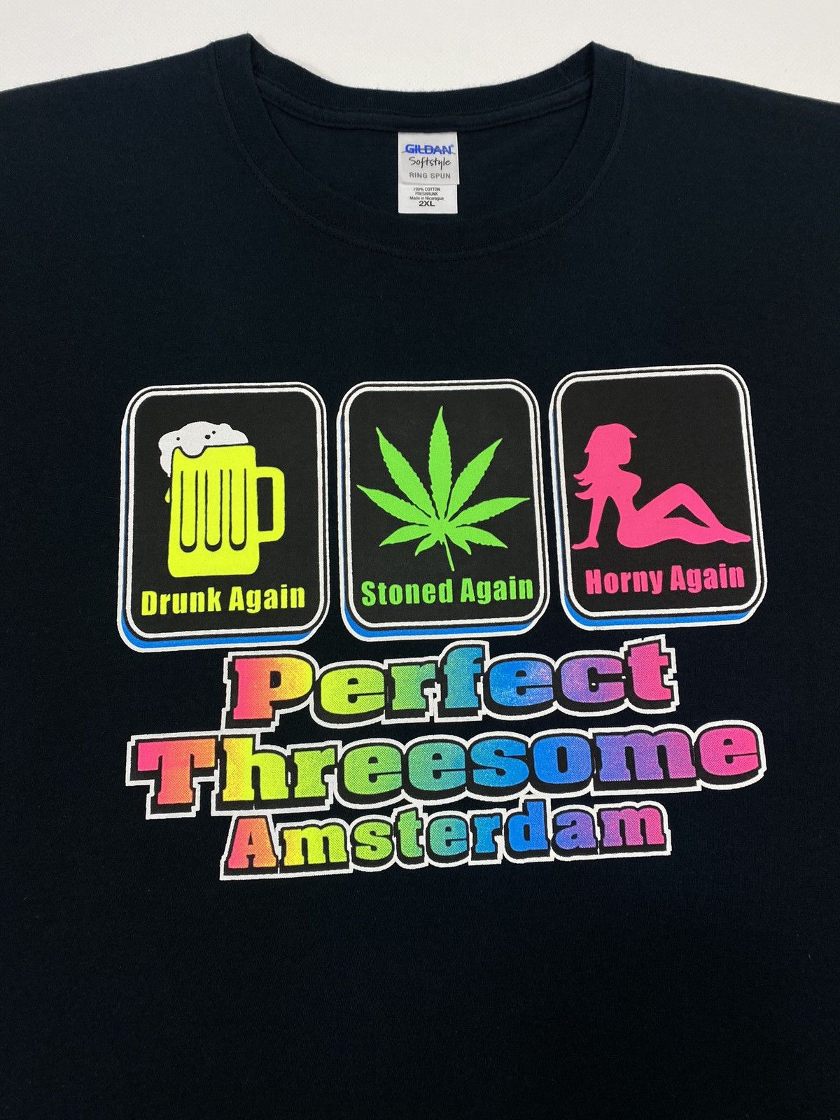 Gildan 🔥LASTDROP🔥 Amsterdam Perfect Threesome Drunk Stoned Horny Size US XXL / EU 58 / 5 - 4 Thumbnail