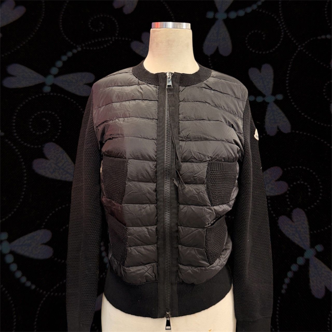 Moncler Moncler Black Knit Sweater with Logo Patch Size M / US 6-8 / IT 42-44 - 1 Thumbnail
