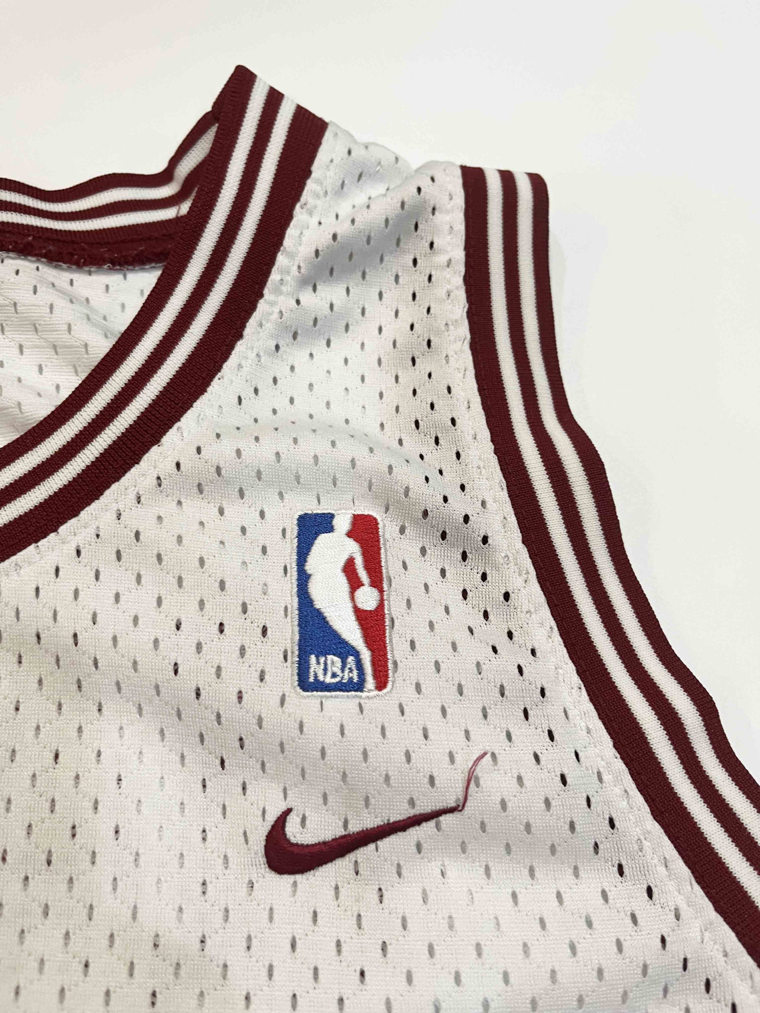 NBA × Nike Nike NBA Cleveland Cavaliers JAMES #23 Basketball Jersey Size US XXL / EU 58 / 5 - 3 Thumbnail