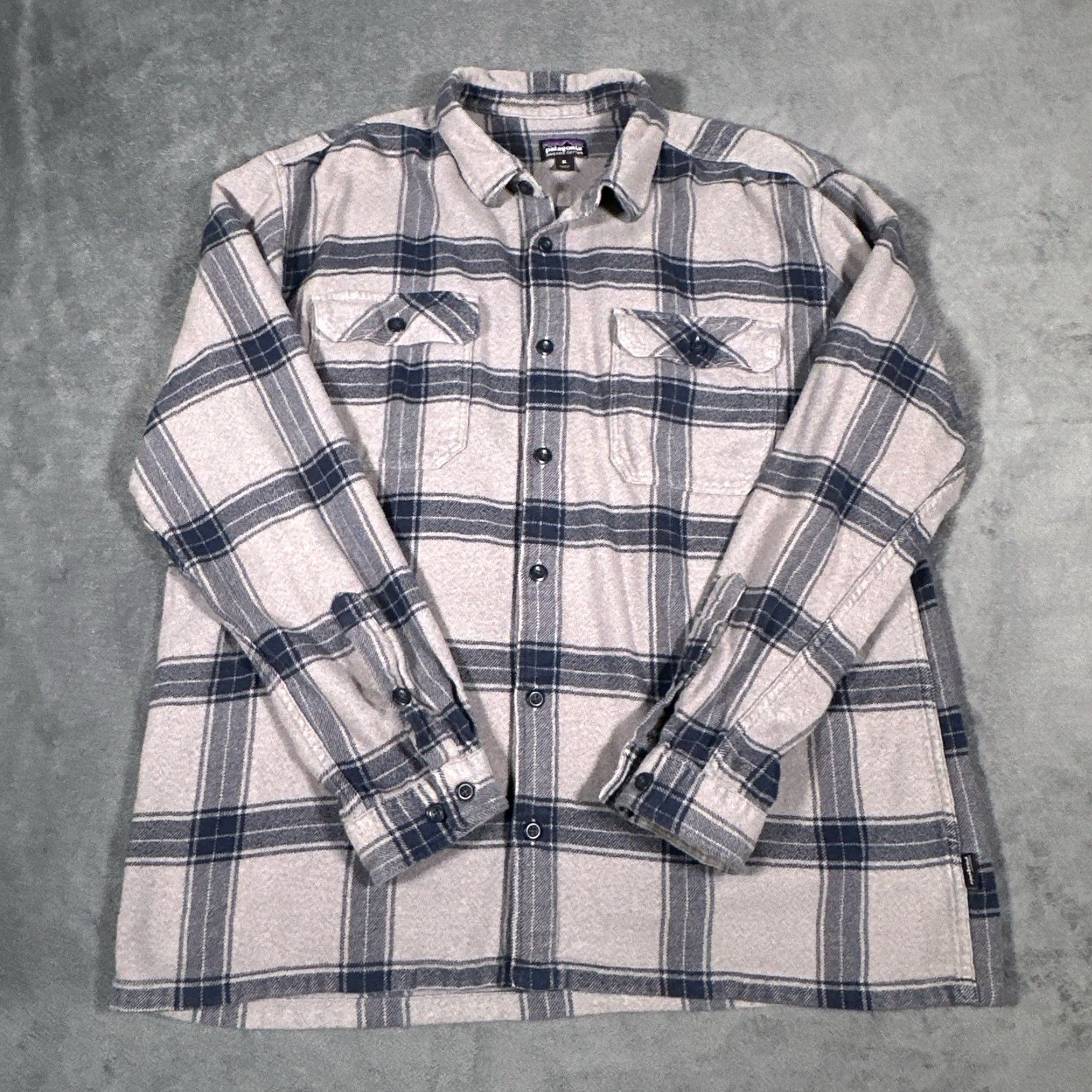 Patagonia Patagonia Shirt Mens XL Gray Plaid Organic Cotton Fjord Flannel Button Up Size US XL / EU 56 / 4 - 6 Thumbnail