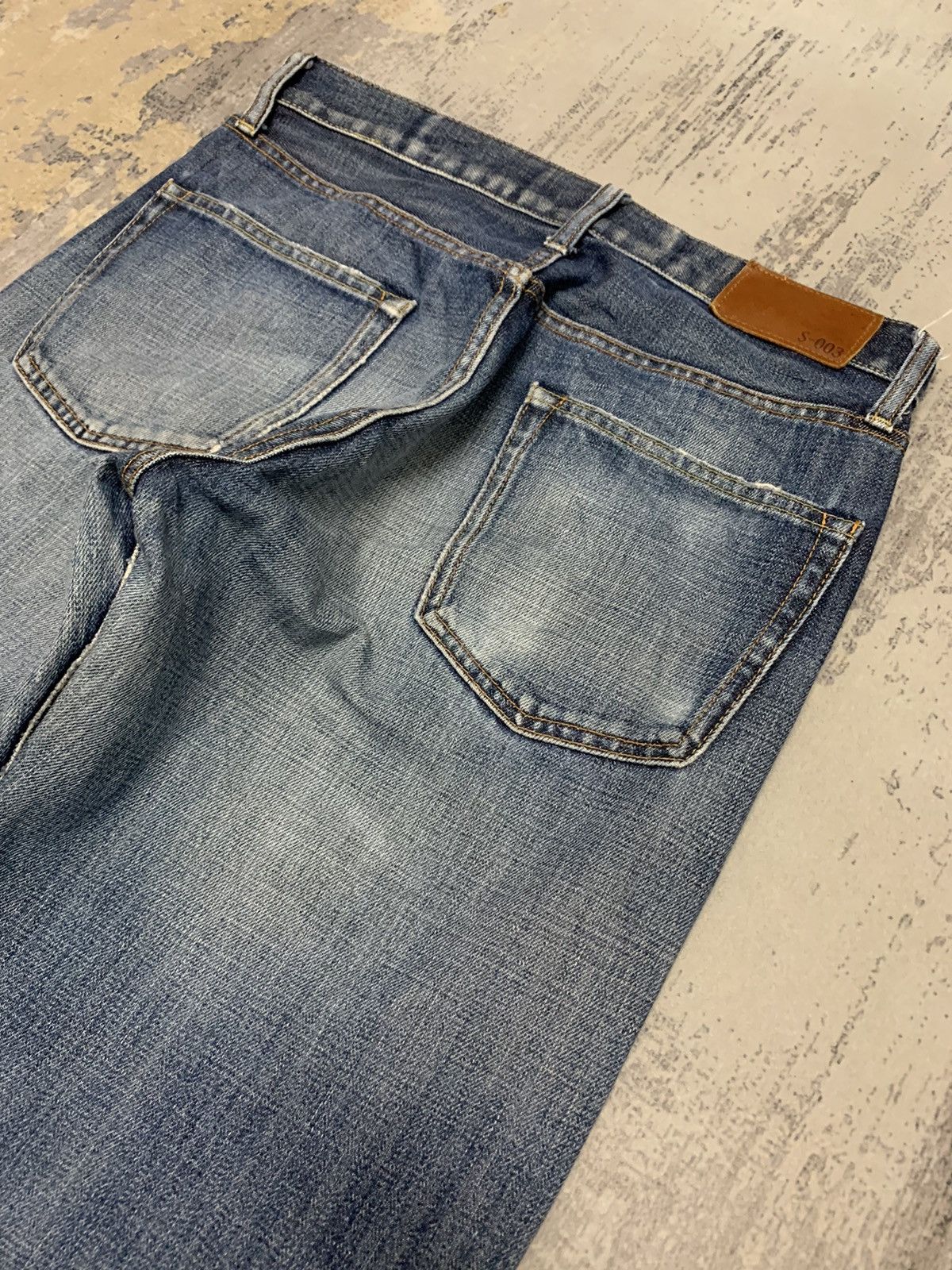 Japanese Brand Vintage Japanese Uniqlo S003 Mud Wash Distressed Loose Jeans Size US 30 / EU 46 - 15 Thumbnail