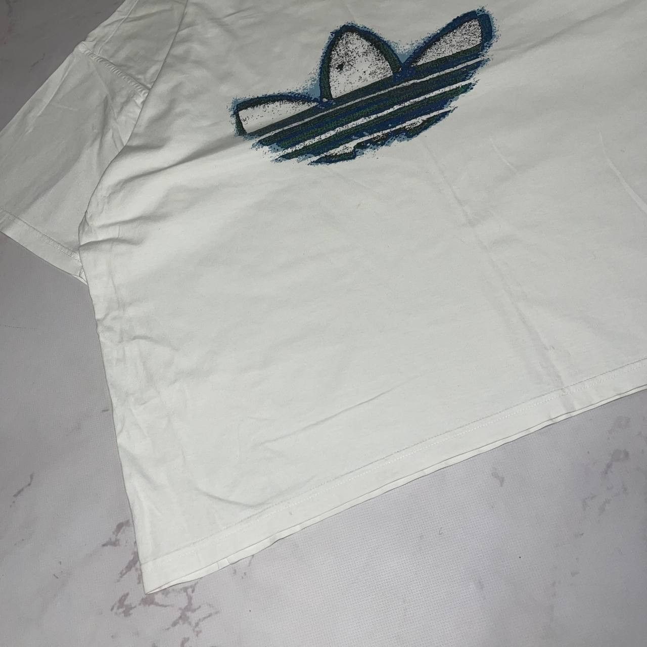 Adidas Adidas Vintage Adidas y2k big logo T Shirt 90's Sz XL White Size US XL / EU 56 / 4 - 8 Thumbnail