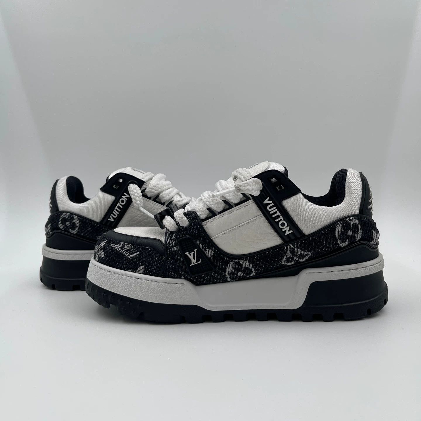 Louis Vuitton LV Denim Black & White Pantoufle 37 Size US 6.5 / IT 36.5 - 5 Thumbnail