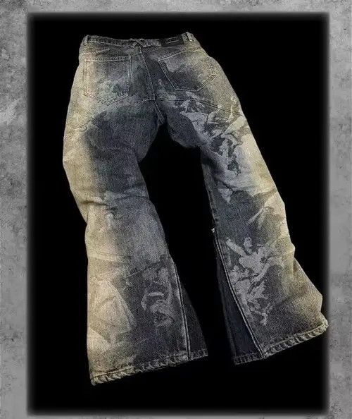 Jean Heavy wash zippered jeans with bootcut Gods print Size US 32 / EU 48 - 1 Thumbnail