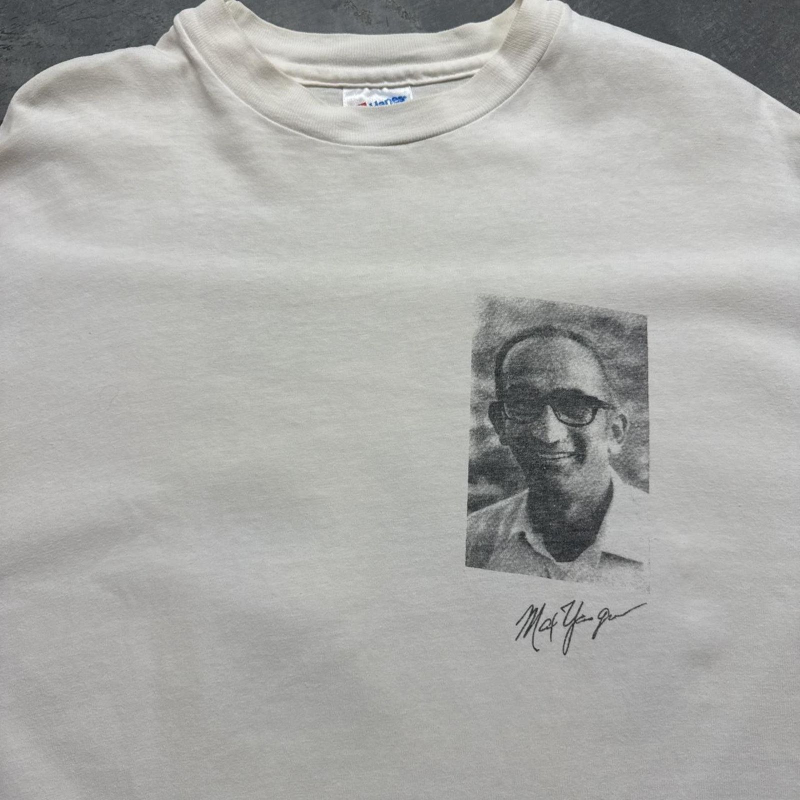 Vintage Woodstock 69 Max Yasgur Vintage 90s Drug Graphic T-Shirt Size US XL / EU 56 / 4 - 6 Thumbnail