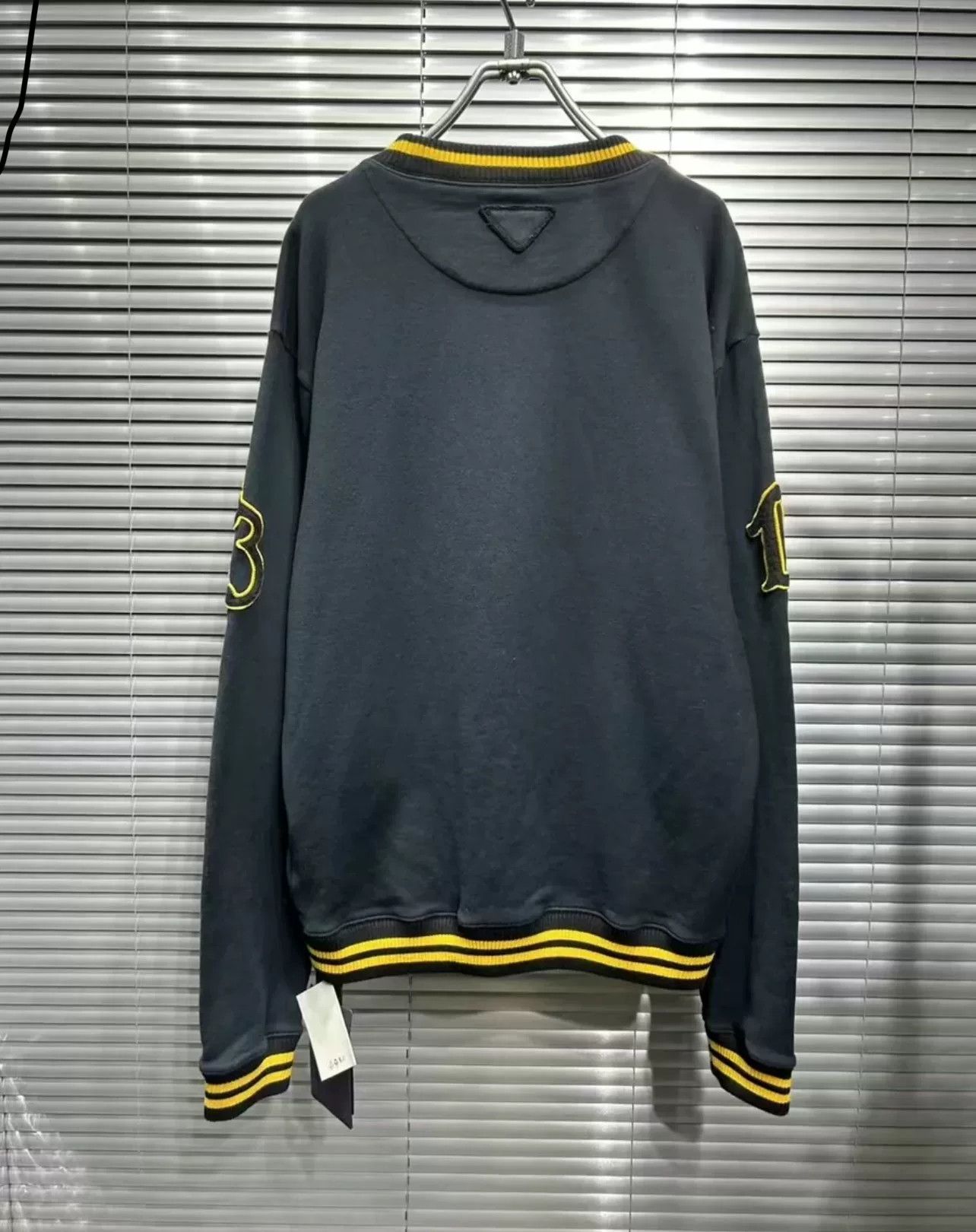 Prada prada navy blue embroidered sweatshirt Size US S / EU 44-46 / 1 - 2 Thumbnail