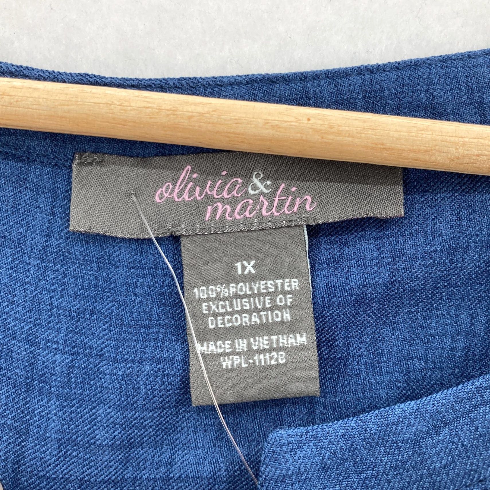 Vintage VINTAGE? Olivia & Martin Shirt Womens 1X Blue Embroidered Boho Peasant 3/4 Sleeve Tunic Size XL / US 12-14 / IT 48-50 - 4 Thumbnail