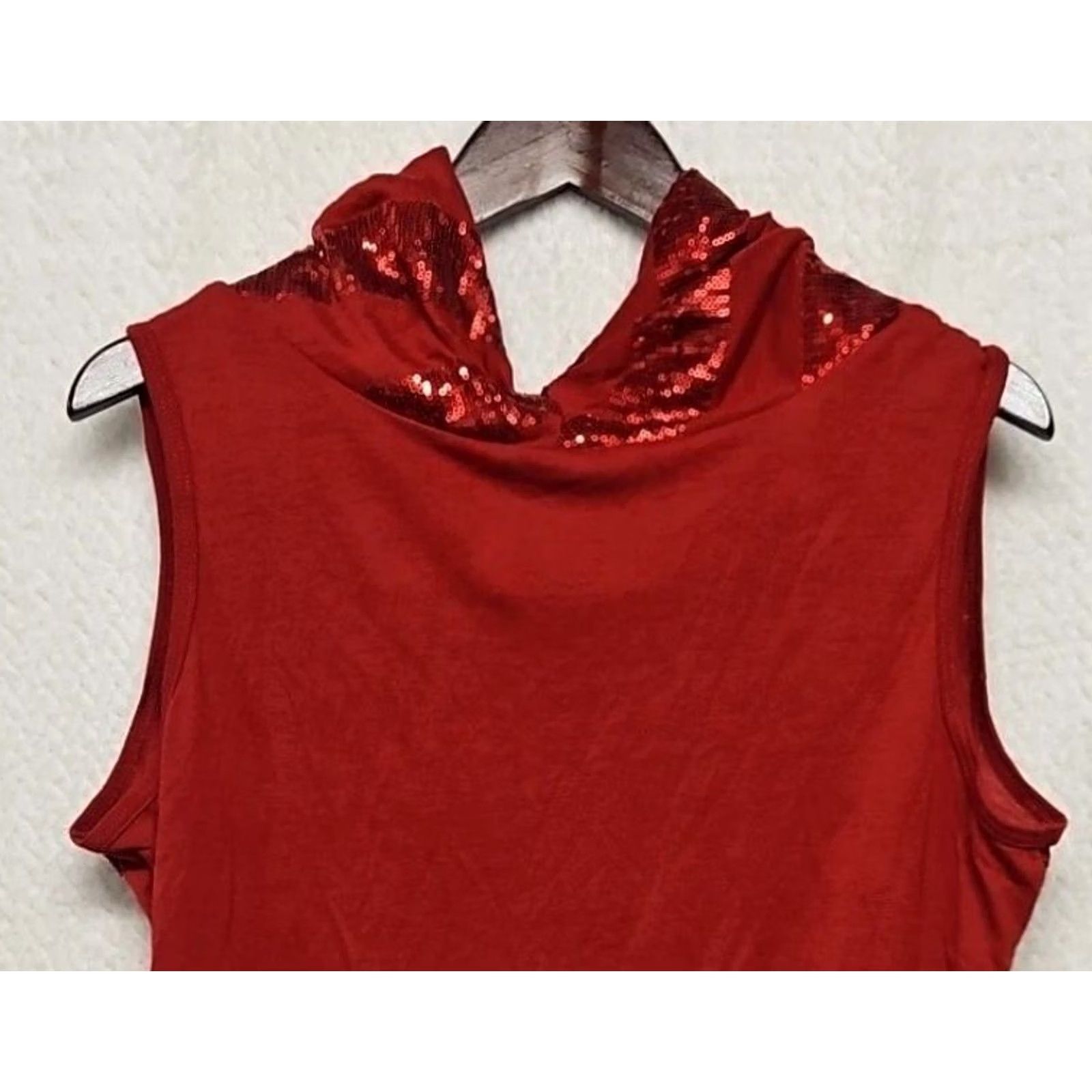 Vintage Roz & Ali Women’s 1X Red Sequin Cowl Neck Sleeveless Blouse Party Top XL Red Sequin Cowl Neck Sleeveless Blouse Party Women Size XL / US 12-14 / IT 48-50 - 5 Thumbnail