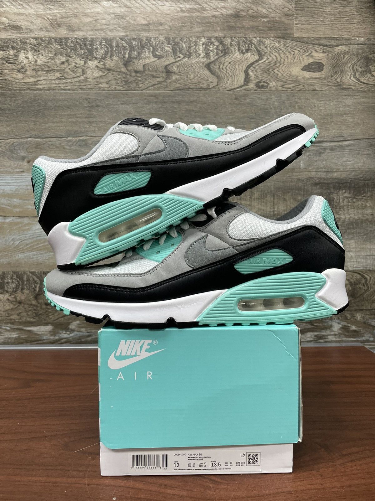 image of Nike Air Max 90 Hyper Turquoise Size 12 Shoes in Turqouise, Men's