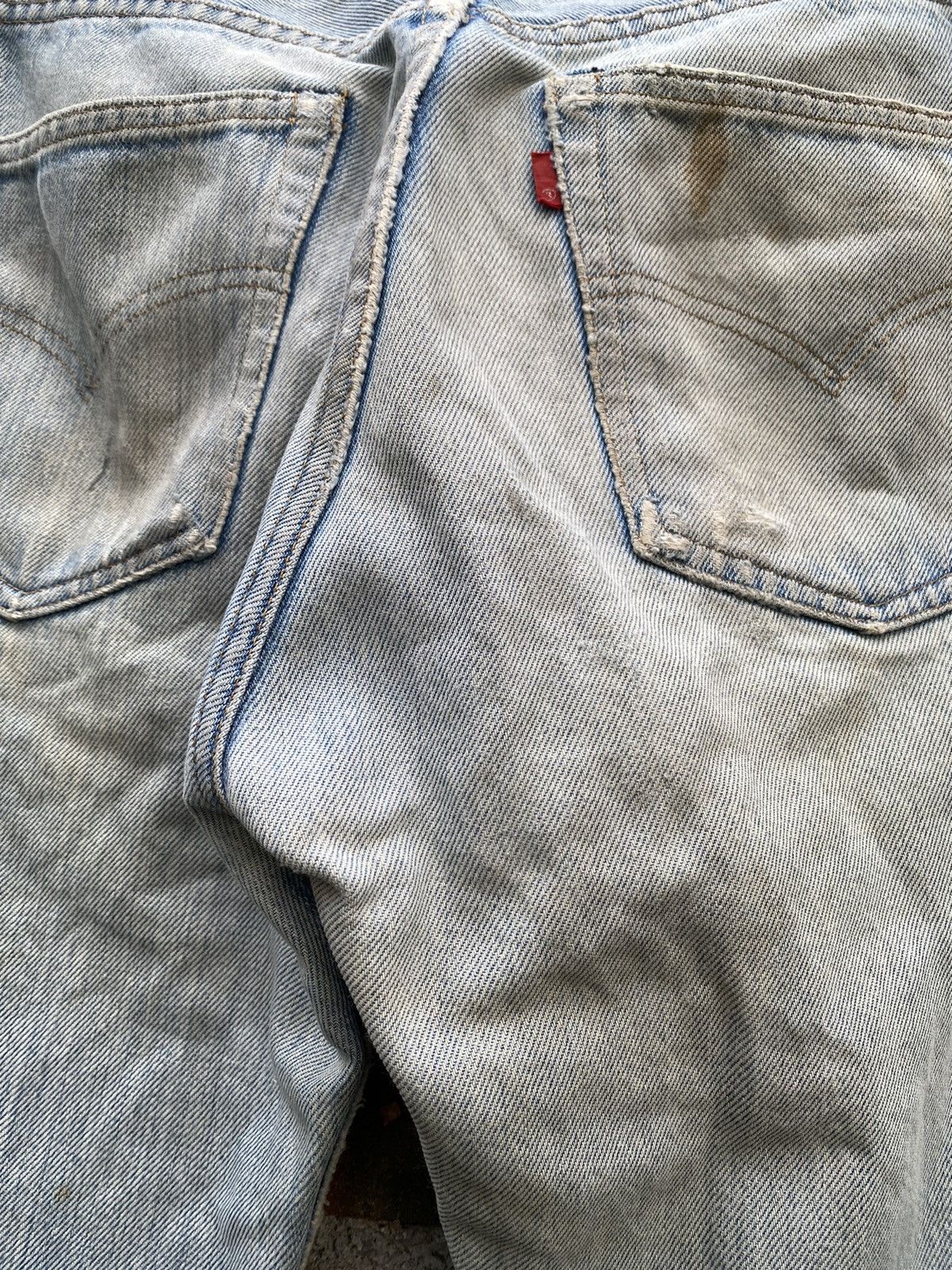 Levi's × Levi's Vintage Clothing × Vintage size 31x32 vintage levi's redline 80s diatressed denime Size US 31 - 9 Thumbnail