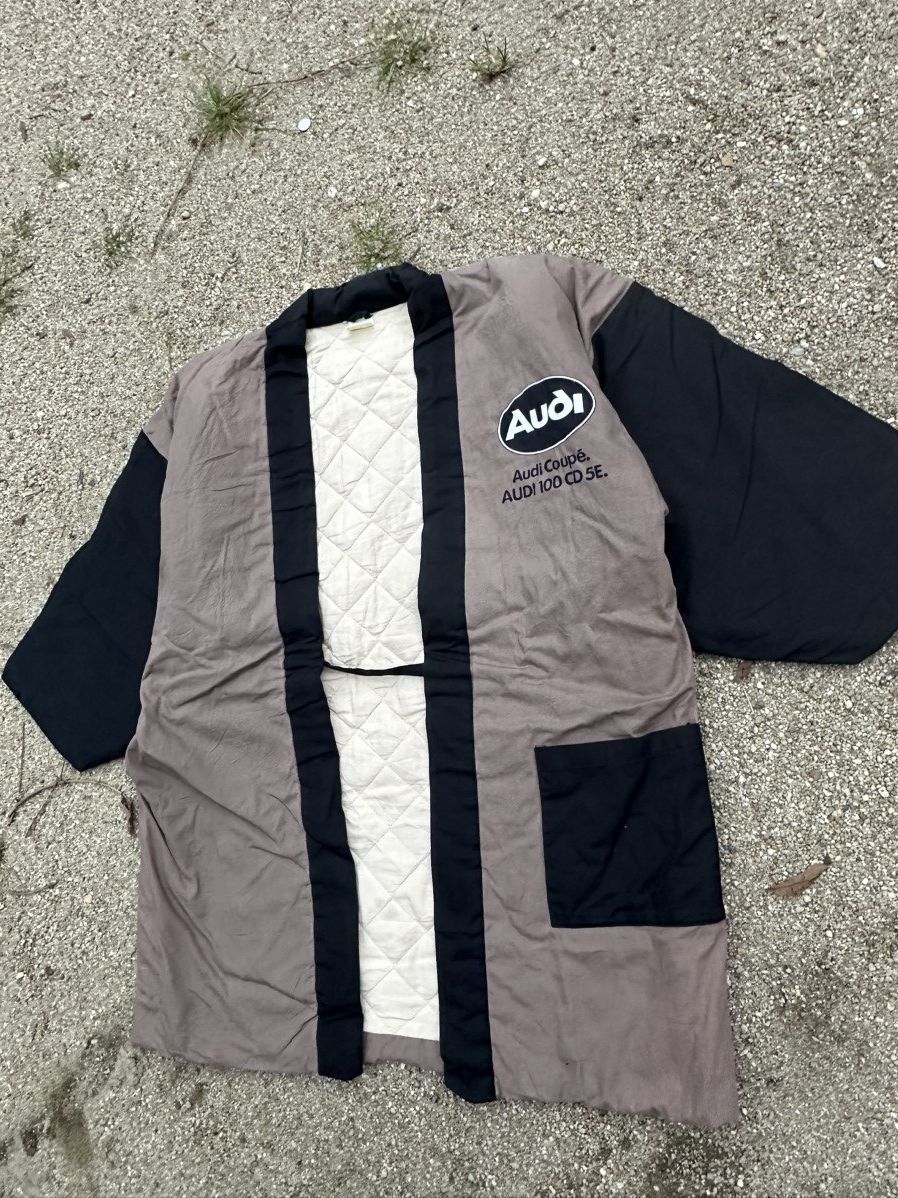 Audi Audi kimono jacket Size US L / EU 52-54 / 3 - 5 Thumbnail