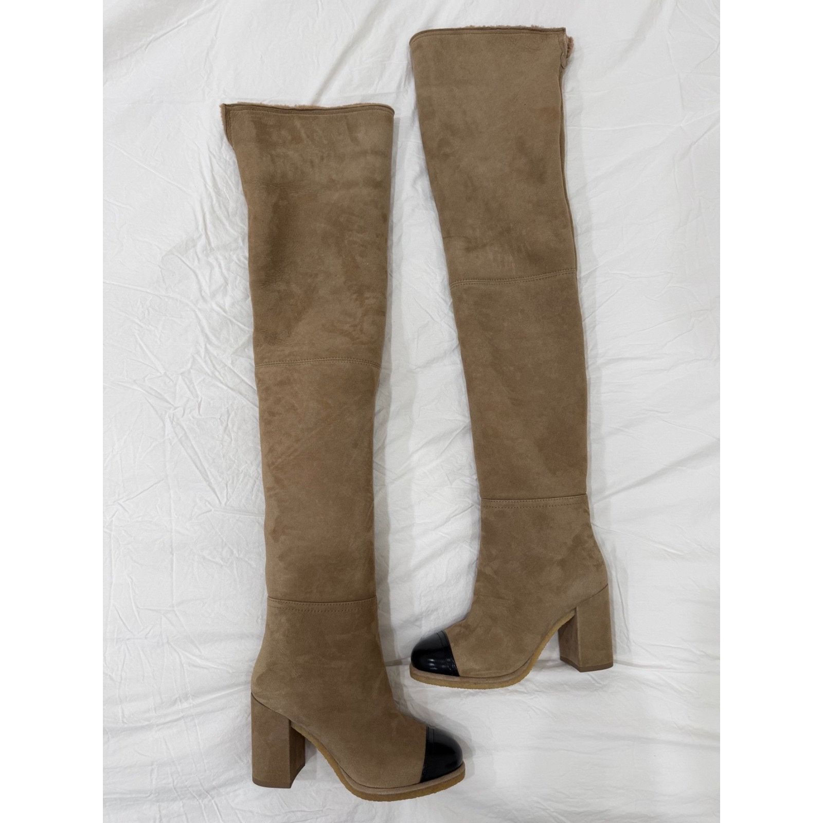 Chanel Chanel 24K Runway Beige Suede Shearling Thigh High Boots 37 Size US 6 / IT 36 - 6 Thumbnail