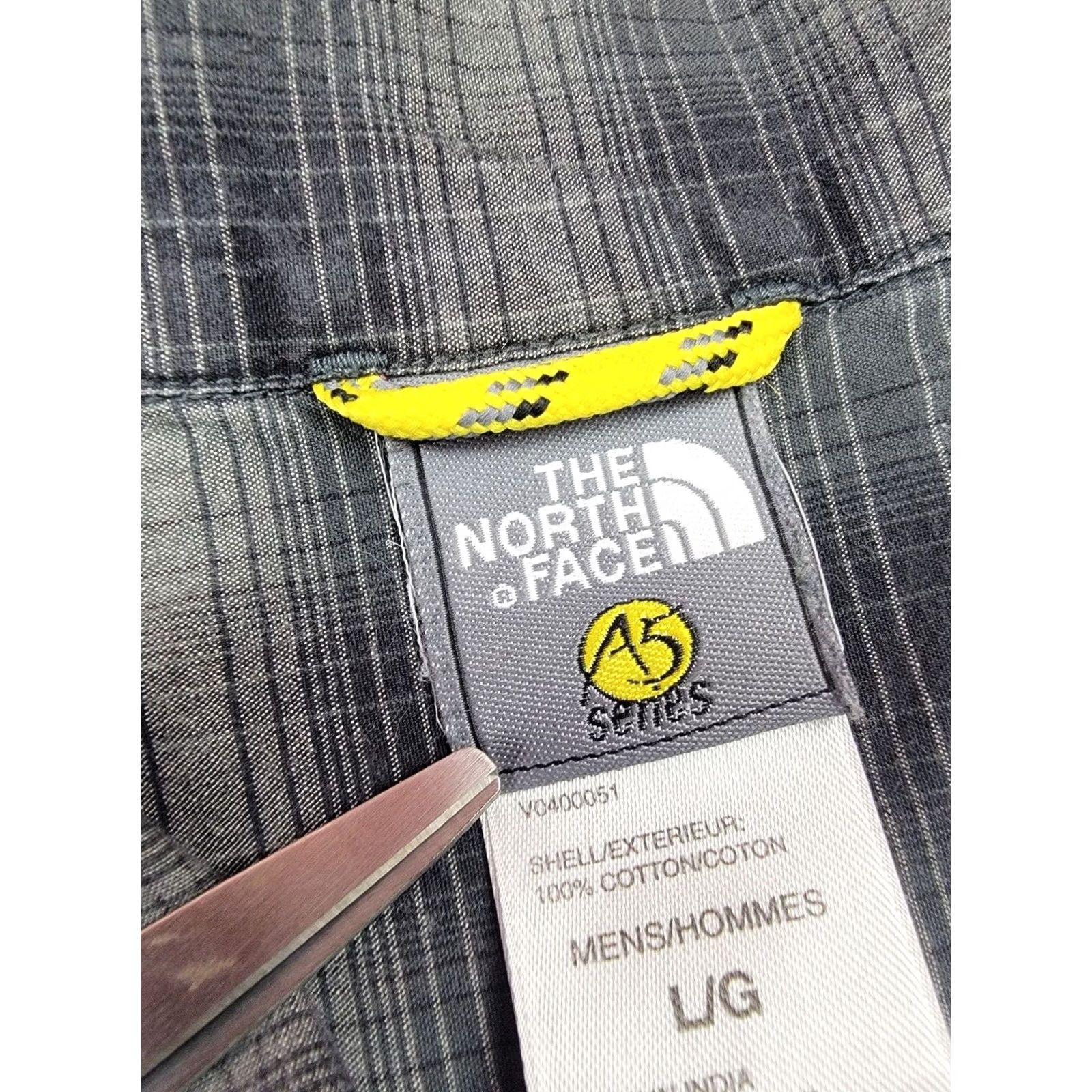 The North Face The North Face Shirt Mens Large Gray Black Plaid A5 Series Outdoor Adventure Size US L / EU 52-54 / 3 - 2 Thumbnail