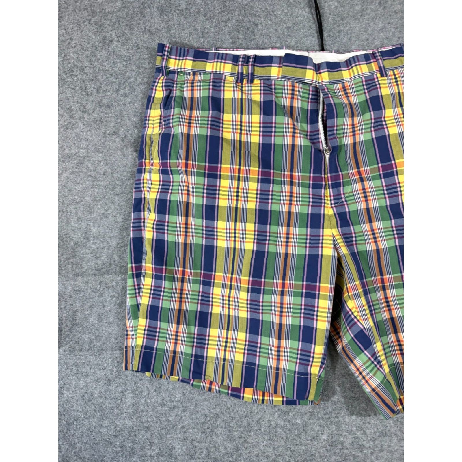RLX Ralph Lauren RLX Ralph Lauren Shorts Mens 40 Multicolor Plaid Flat Front Performance Golf Chino Regular Pocket Size US 40 / EU 56 - 2 Thumbnail