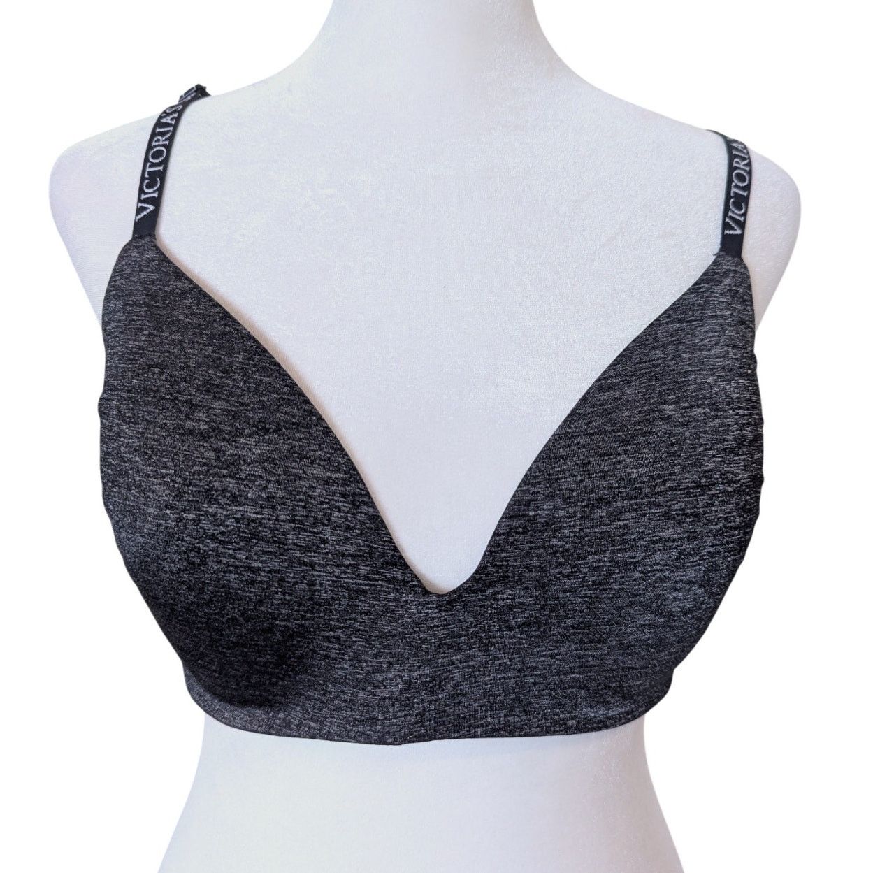 Victoria's Secret Victoria's Secret Heather Grey No Wire Tshirt Bra 36D Size ONE SIZE - 4 Thumbnail
