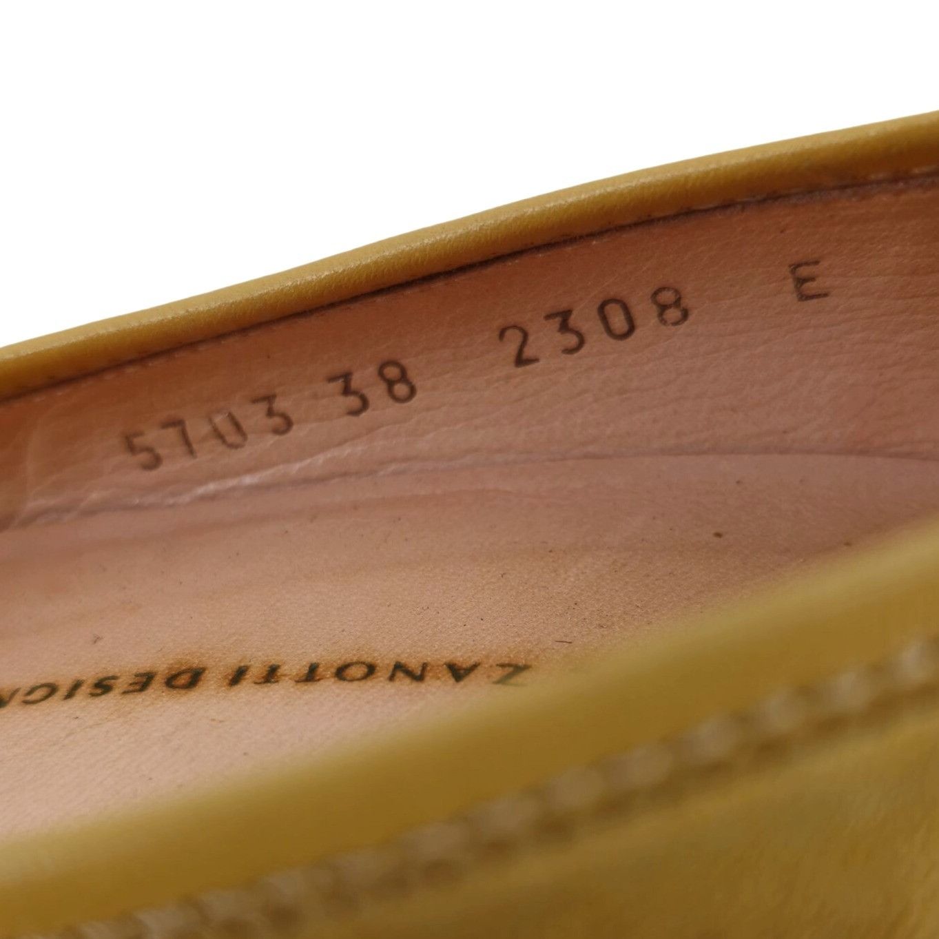 Giuseppe Zanotti Giuseppe Zanotti Italy Mustard Suede Tasseled Kitten Heels 8 Size US 8 / IT 38 - 7 Thumbnail
