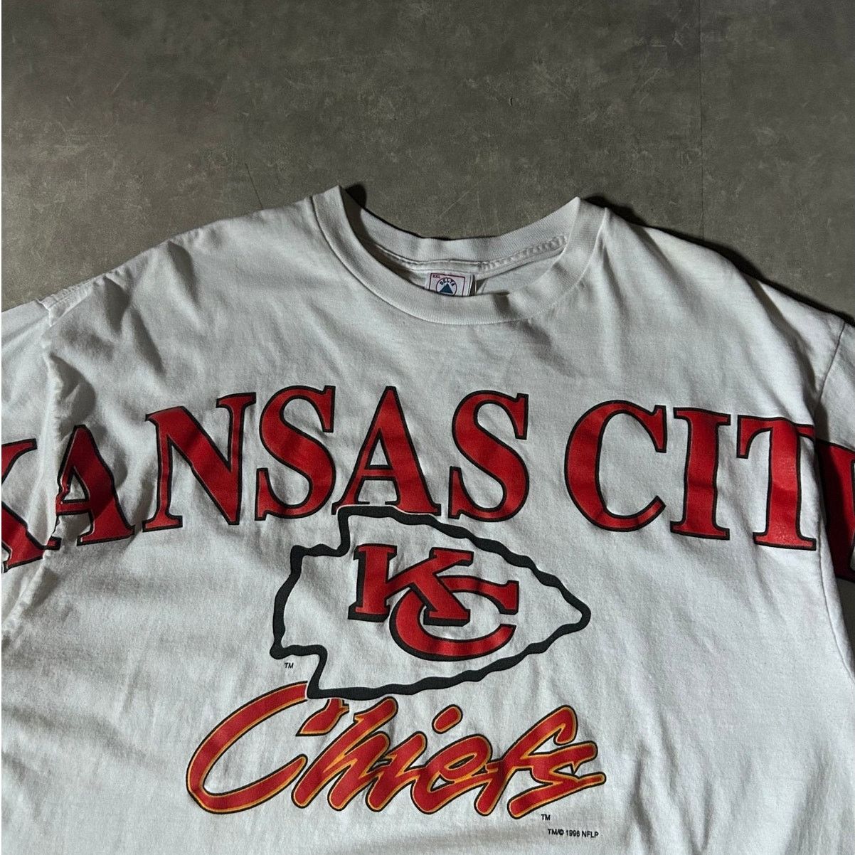 Delta 90's Vintage Kansas City Chiefs Spell Out White T-Shirt -XXL Size US XXL / EU 58 / 5 - 2 Thumbnail