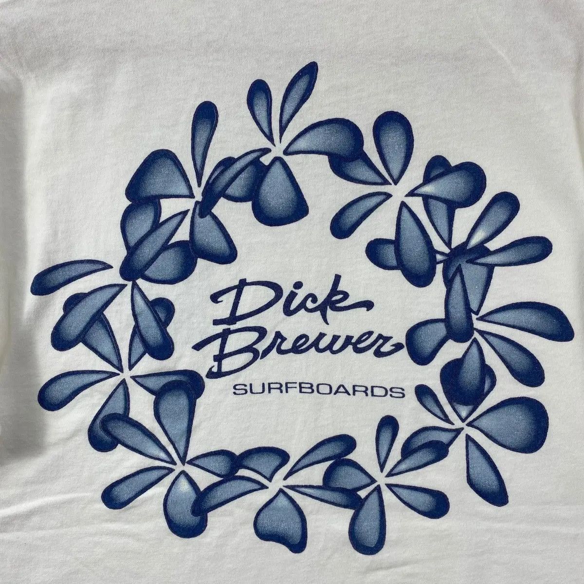 Vintage Vintage 90's DICK BREWER SURFBOARDS Floral Surfing Tee Shirt Size US M / EU 48-50 / 2 - 3 Thumbnail