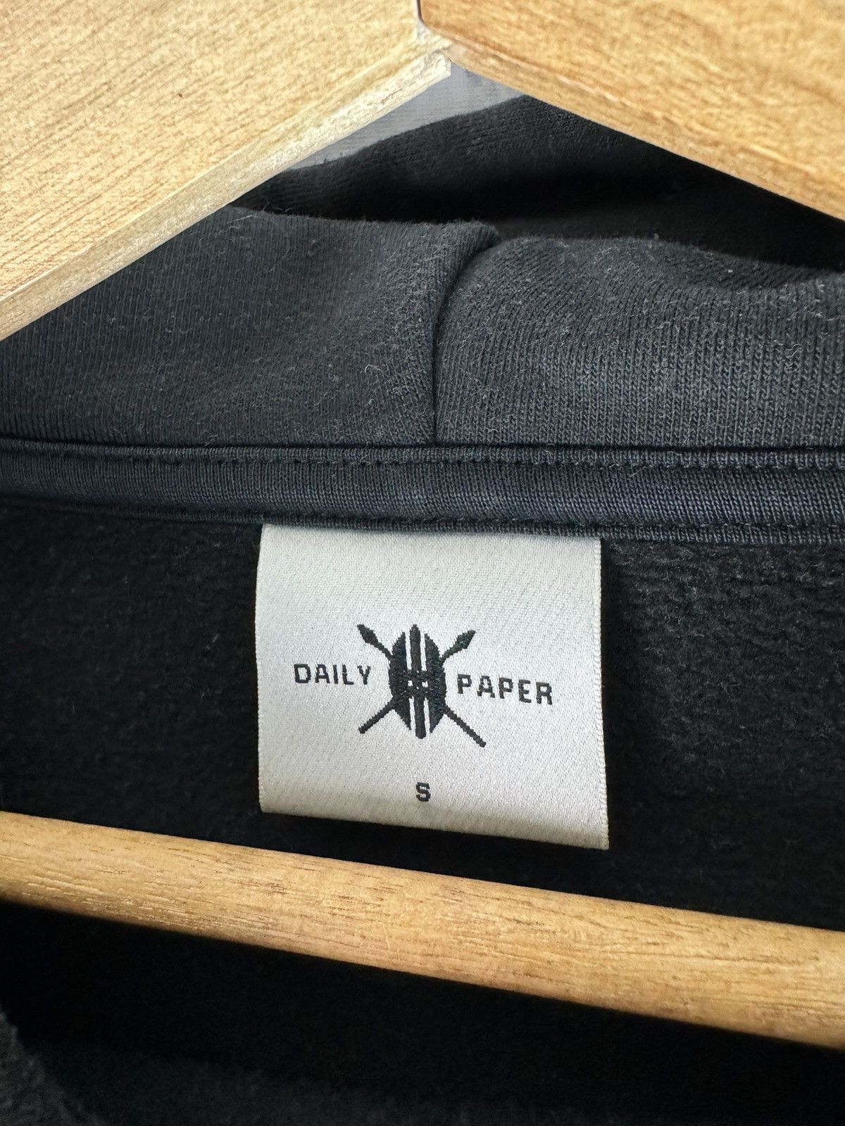 Daily Paper Vintage y2k Daily Paper stay informed logo hoodie Size US S / EU 44-46 / 1 - 3 Thumbnail