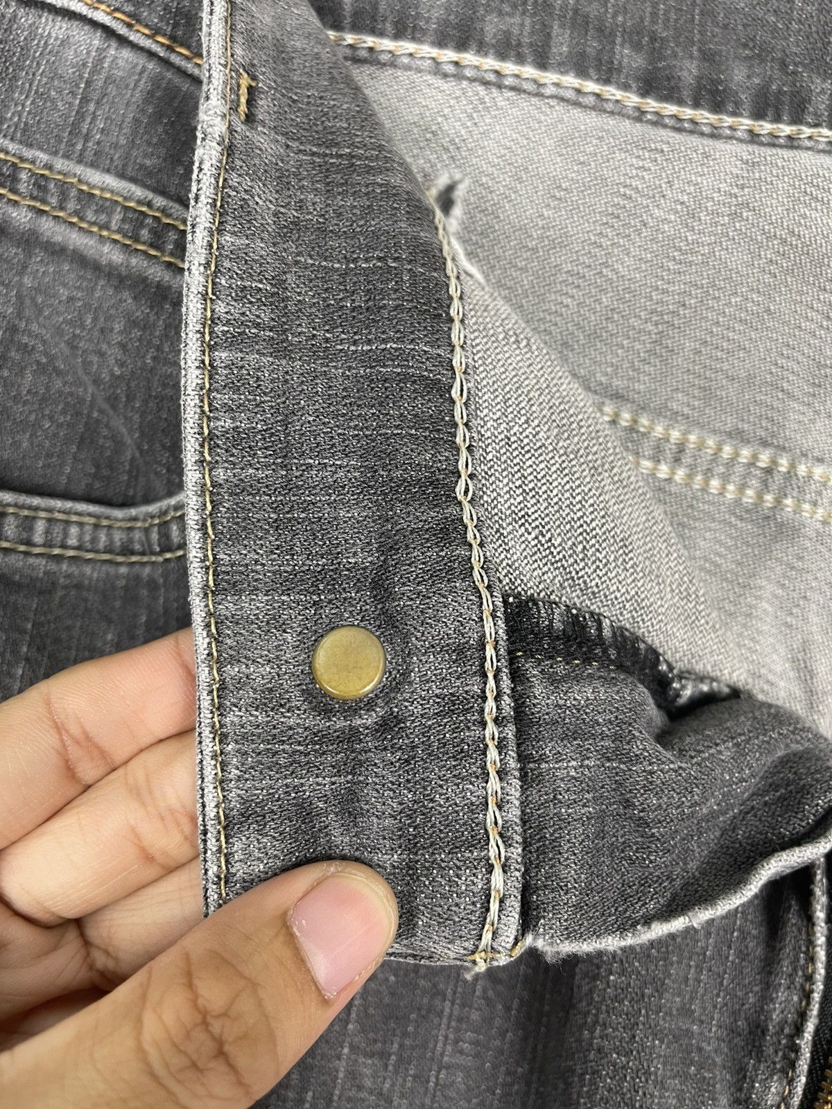Japanese Brand WRANGLER FADED BLACK ZIPPER FLY JEANS W34 L44 Size US 34 / EU 50 - 10 Thumbnail