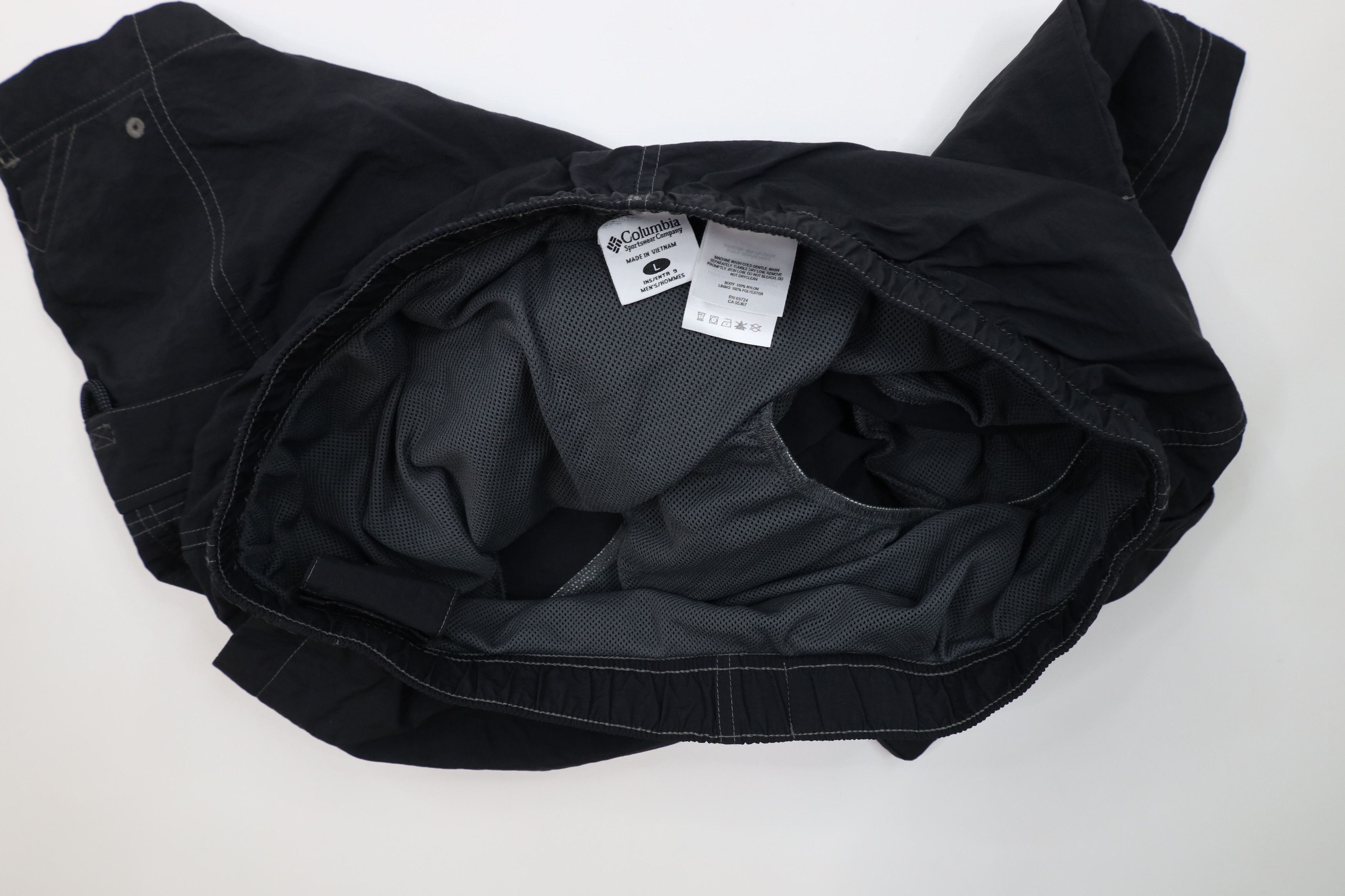 Columbia Vintage Columbia Belted Lined Trekking Cargo Shorts Black Size US 34 / EU 50 - 8 Thumbnail